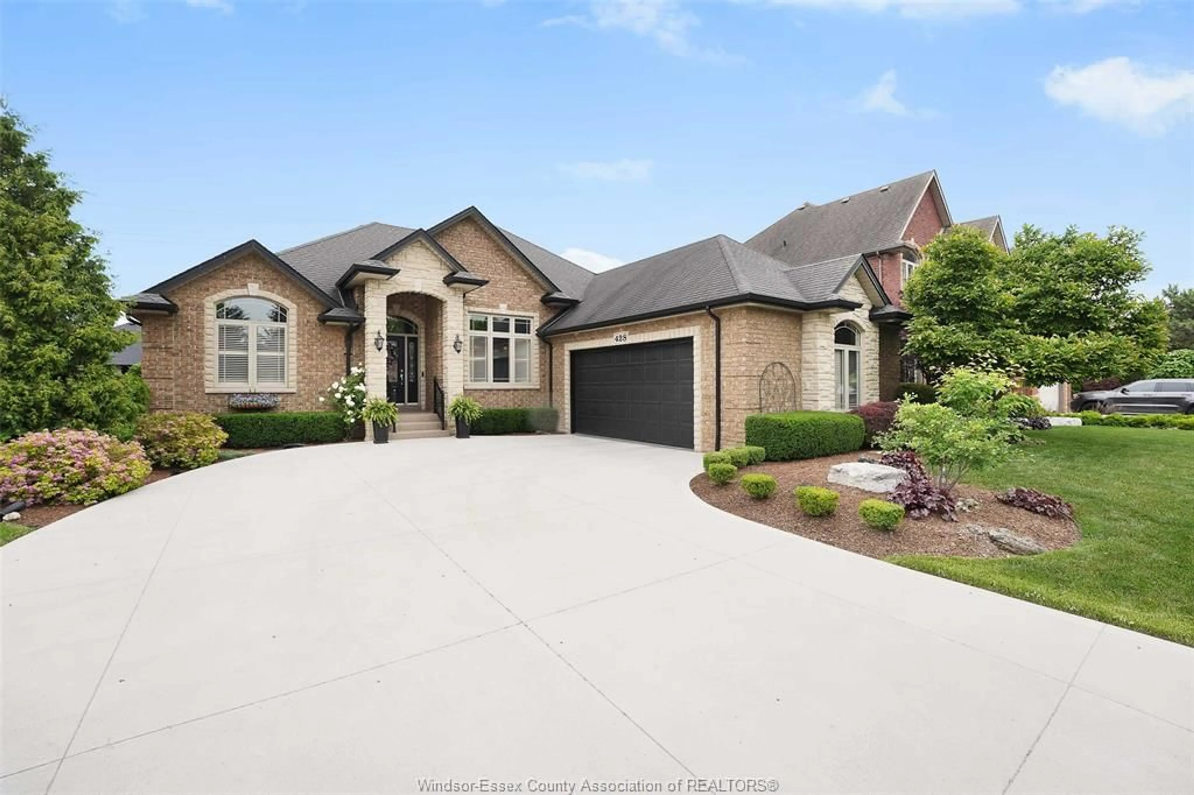 Unknown for 428 MOUNTBATTEN Cres, Windsor Ontario N8P 1W4