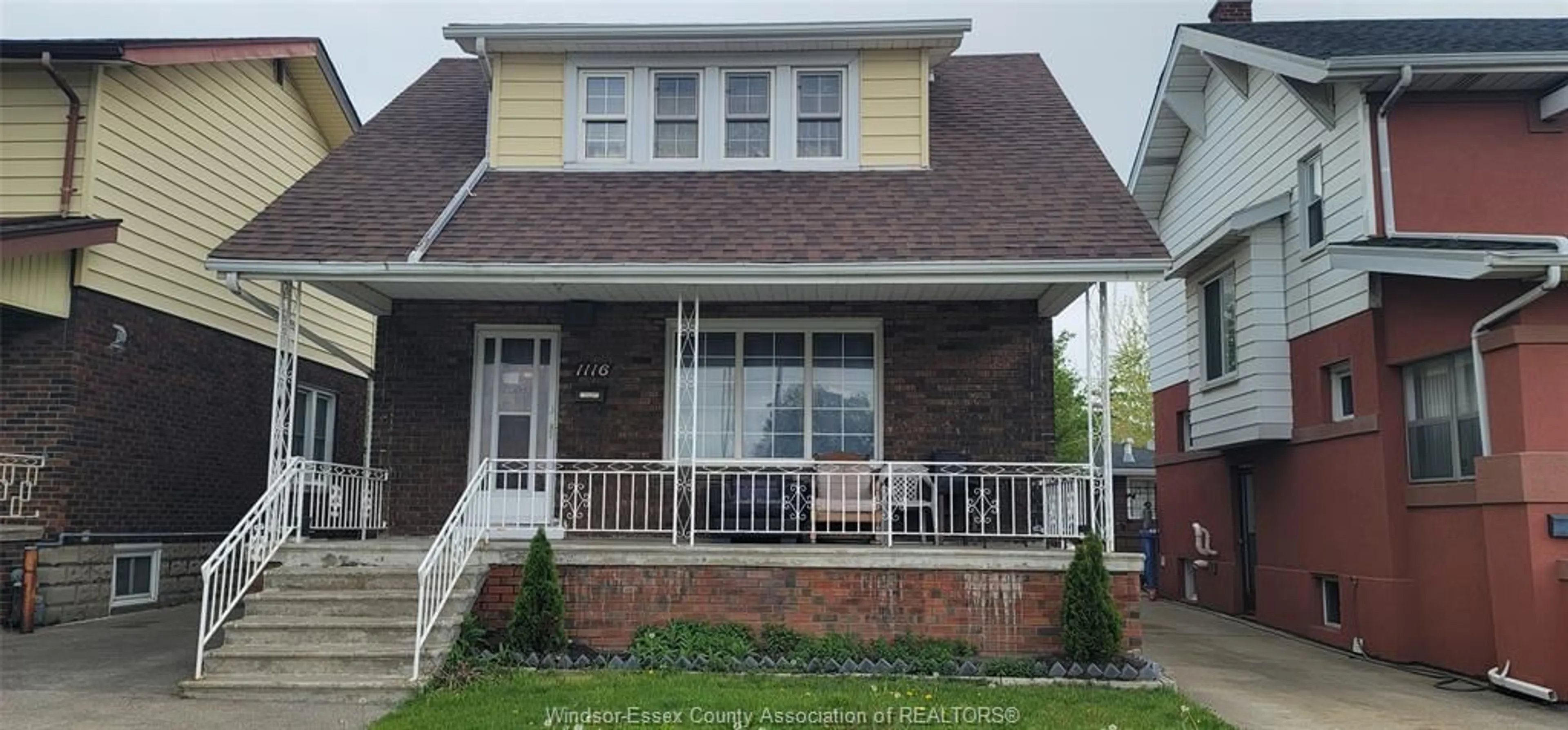 Home with brick exterior material, street for 1116 PARENT, Windsor Ontario N9A 2E5