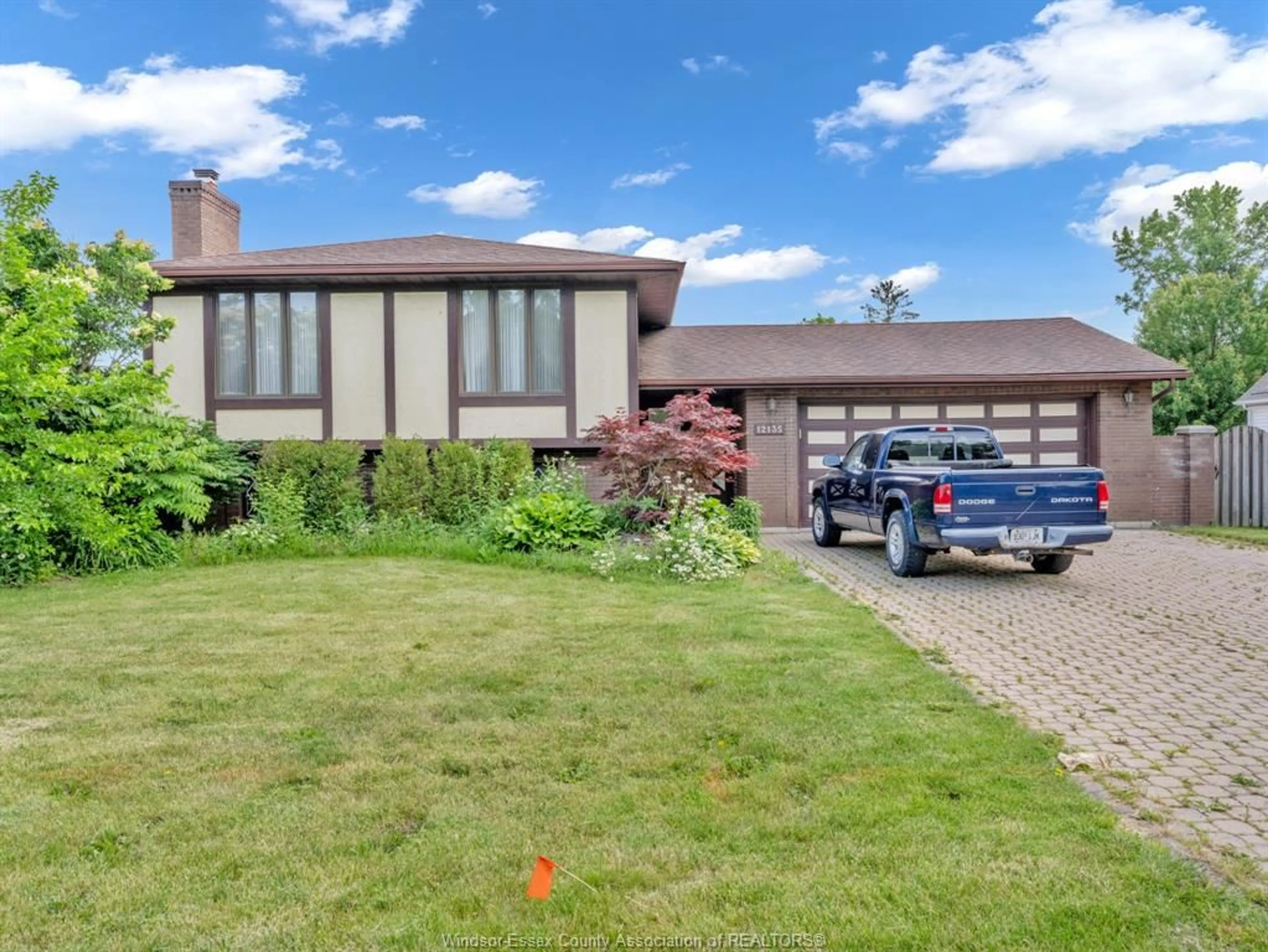 Unknown for 12135 INTERSECTION Rd, Tecumseh Ontario N8N 1R4