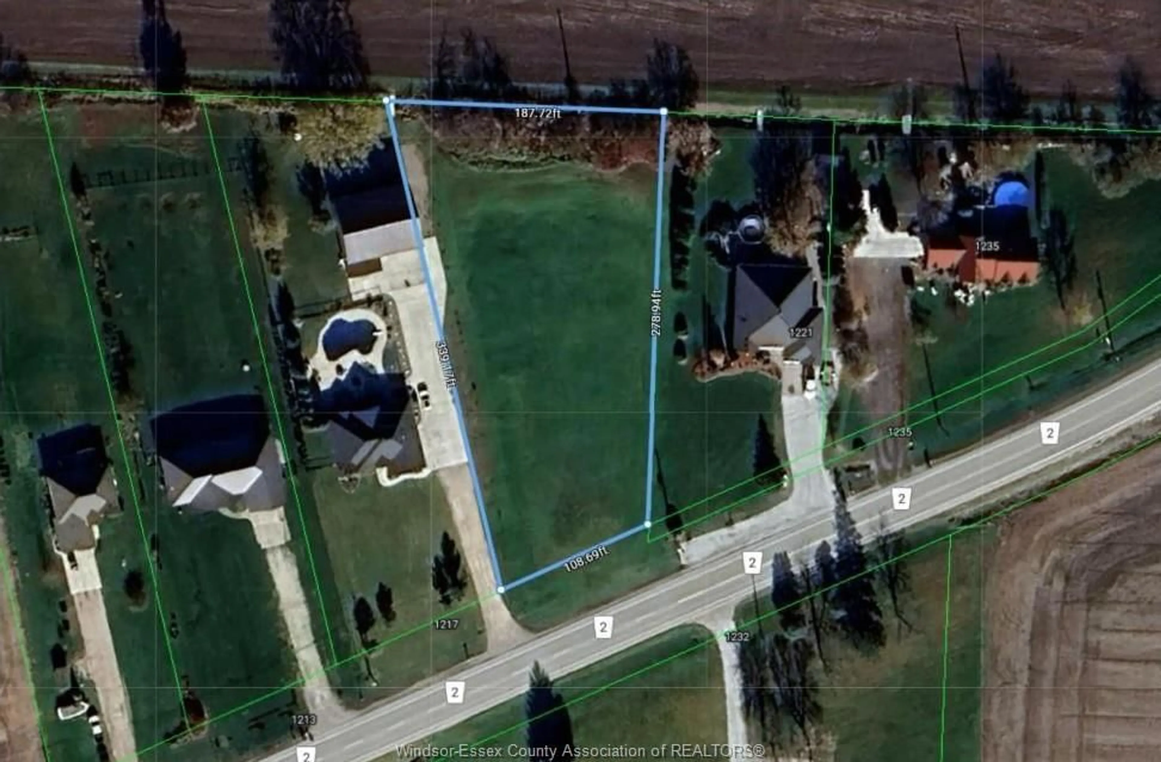 A pic from outside/outdoor area/front of a property/back of a property/a pic from drone, street for V/L COUNTY RD 2, Lakeshore Ontario N0R 1S0