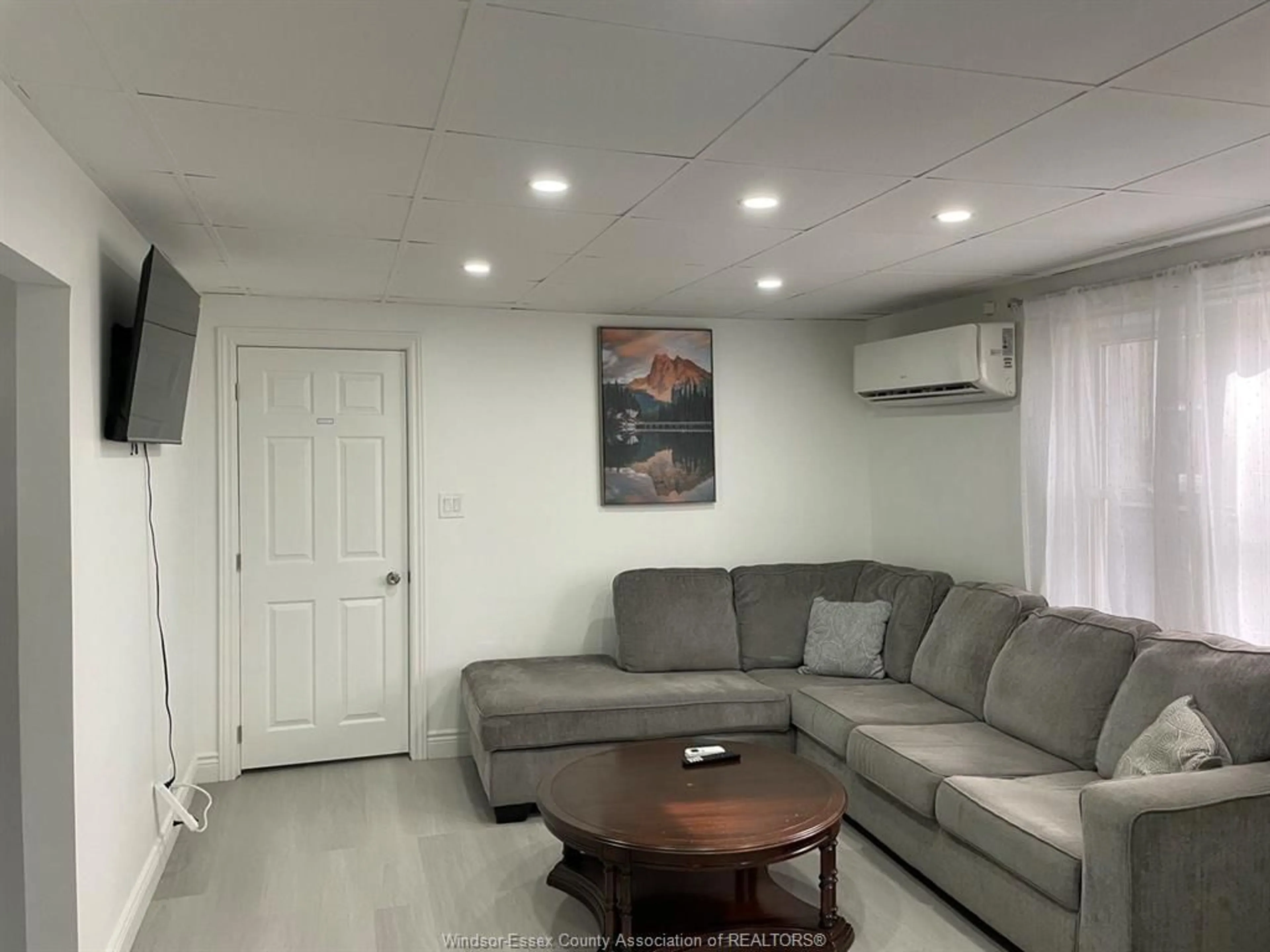 Living room with furniture, unknown for 814 LANGLOIS, Windsor Ontario N9A 2H1