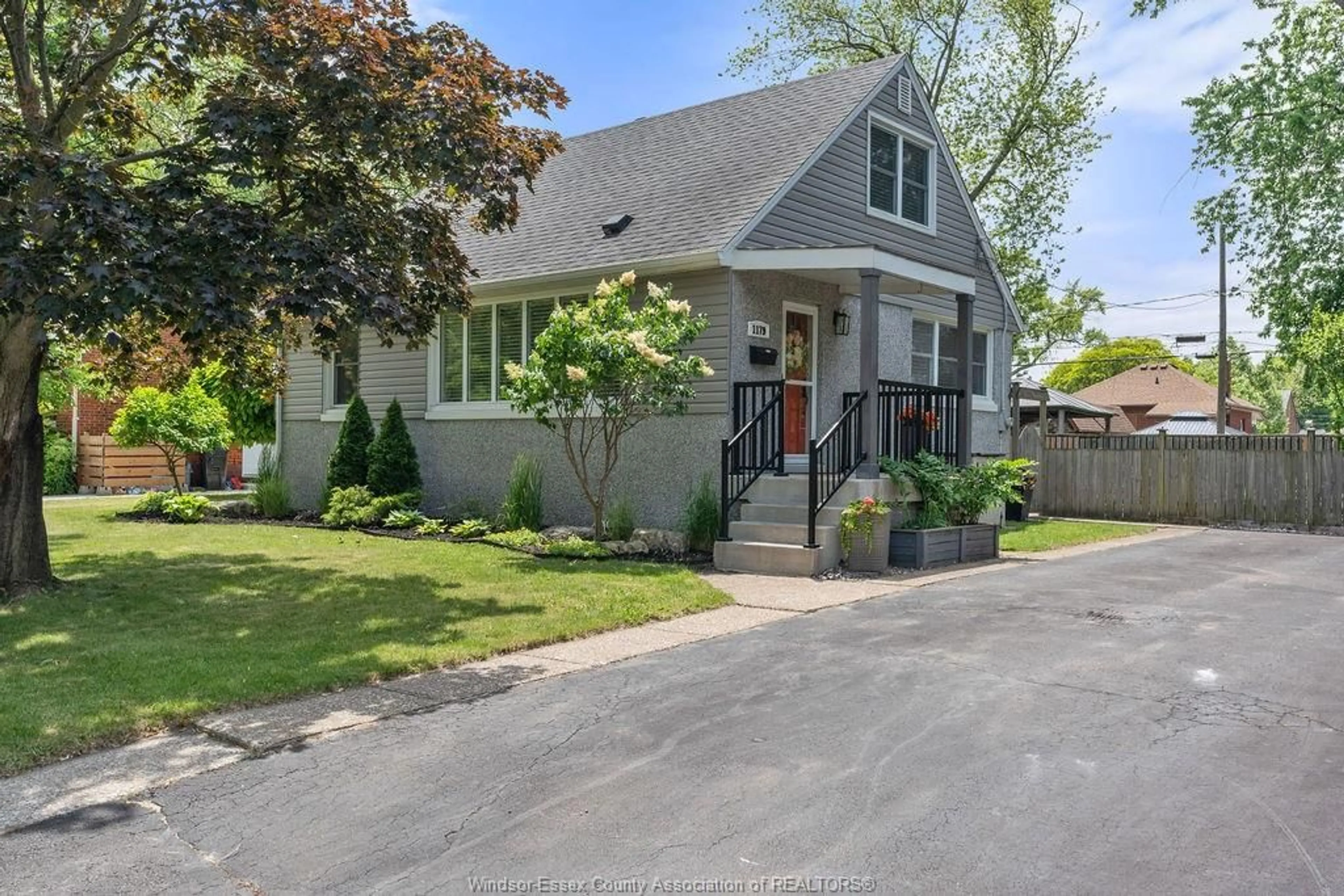 Unknown for 1179 BELLE ISLE VIEW Blvd, Windsor Ontario N8S 3G8