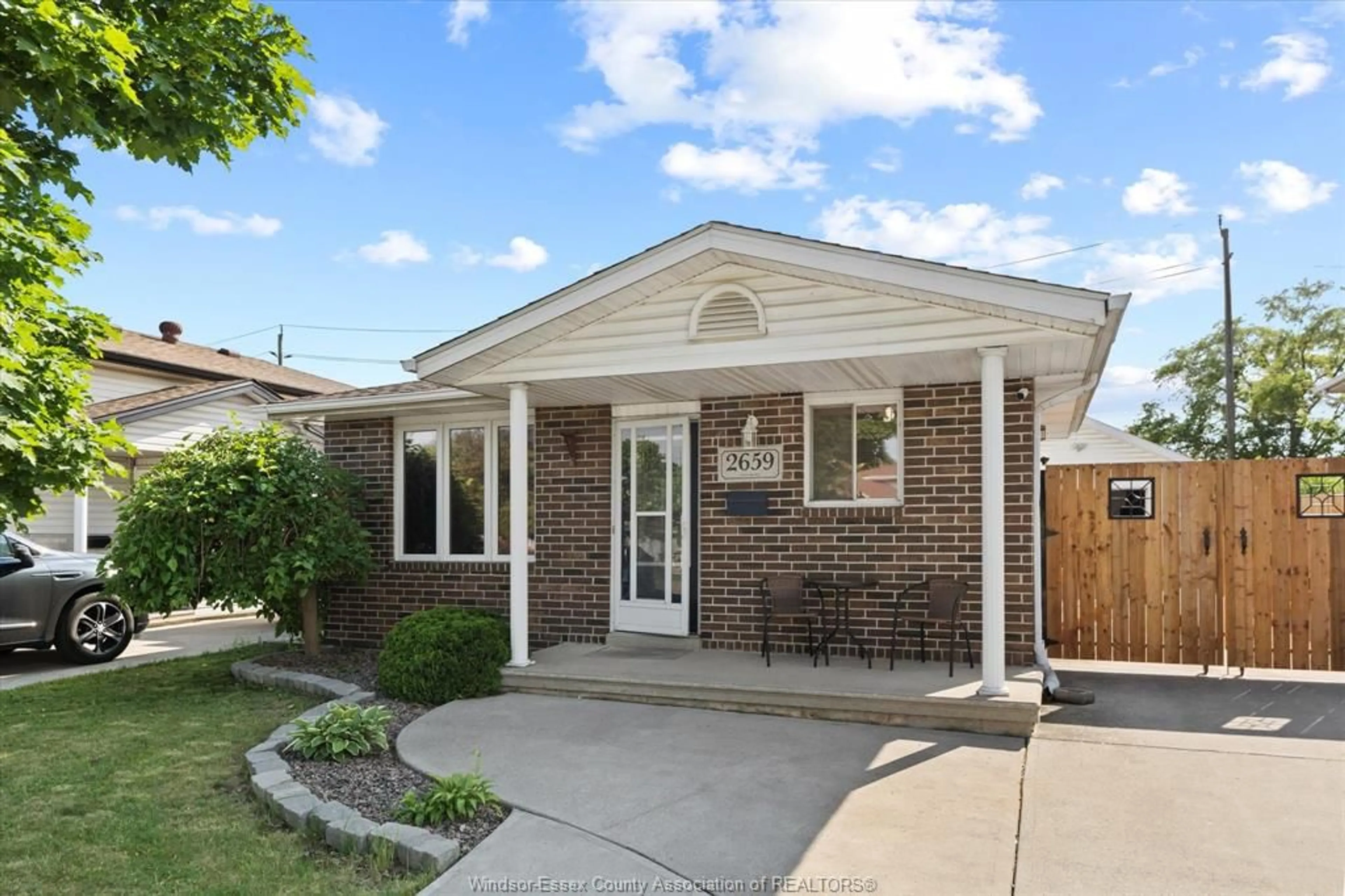 Unknown for 2659 GEM, Windsor Ontario N8W 5N8