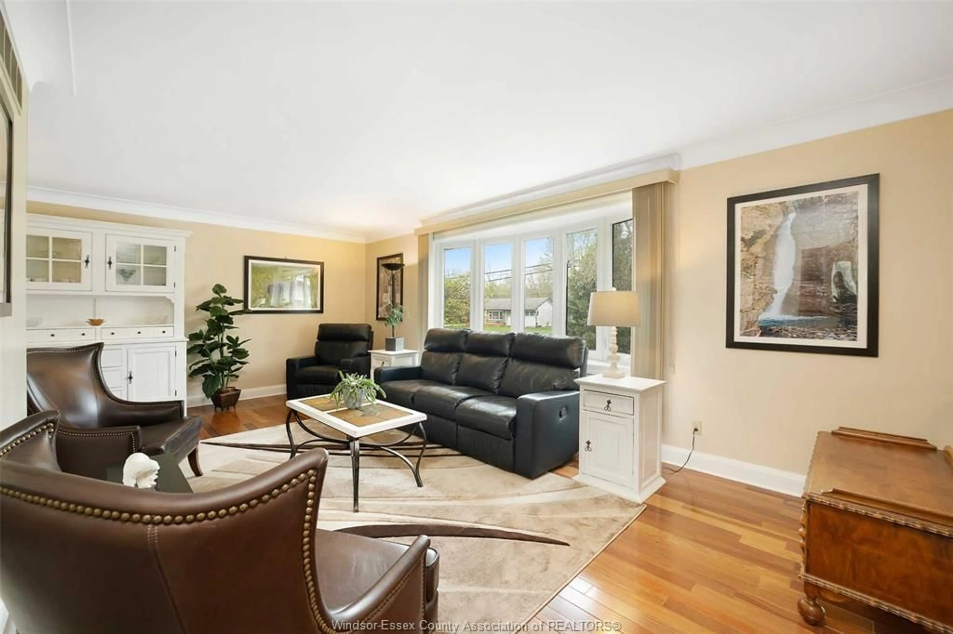 Living room with furniture, unknown for 6670 MALDEN Rd, LaSalle Ontario N9H 1T6