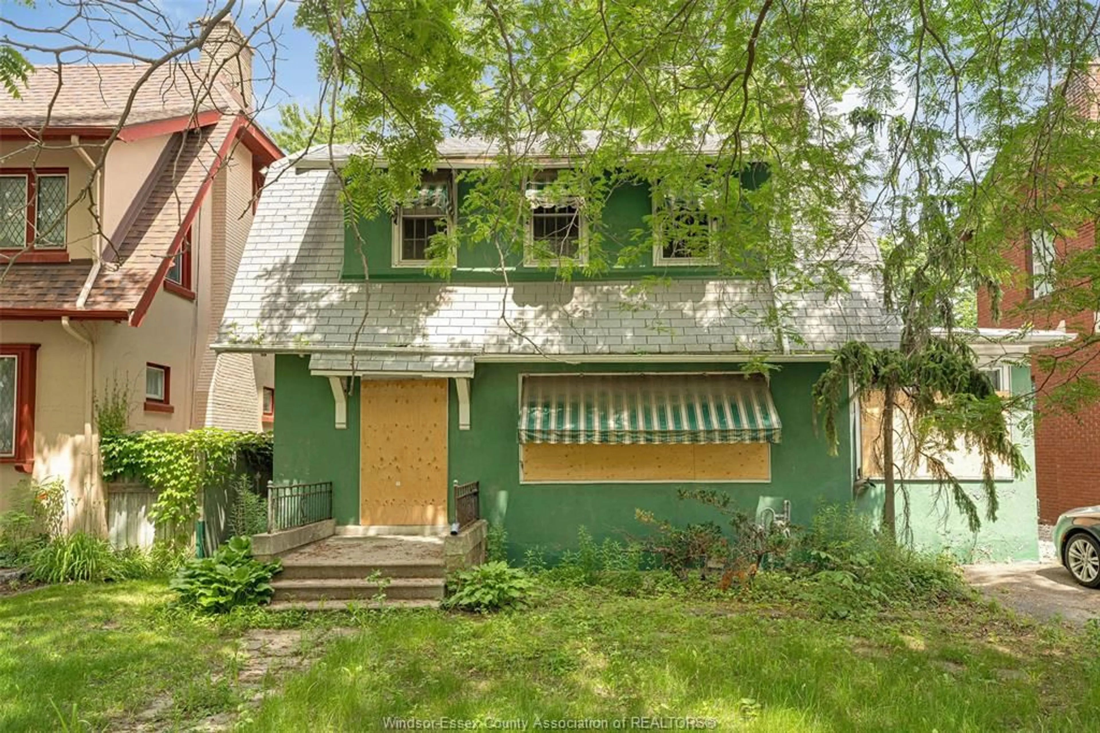 Unknown for 1484 VICTORIA Ave, Windsor Ontario N8X 1P3