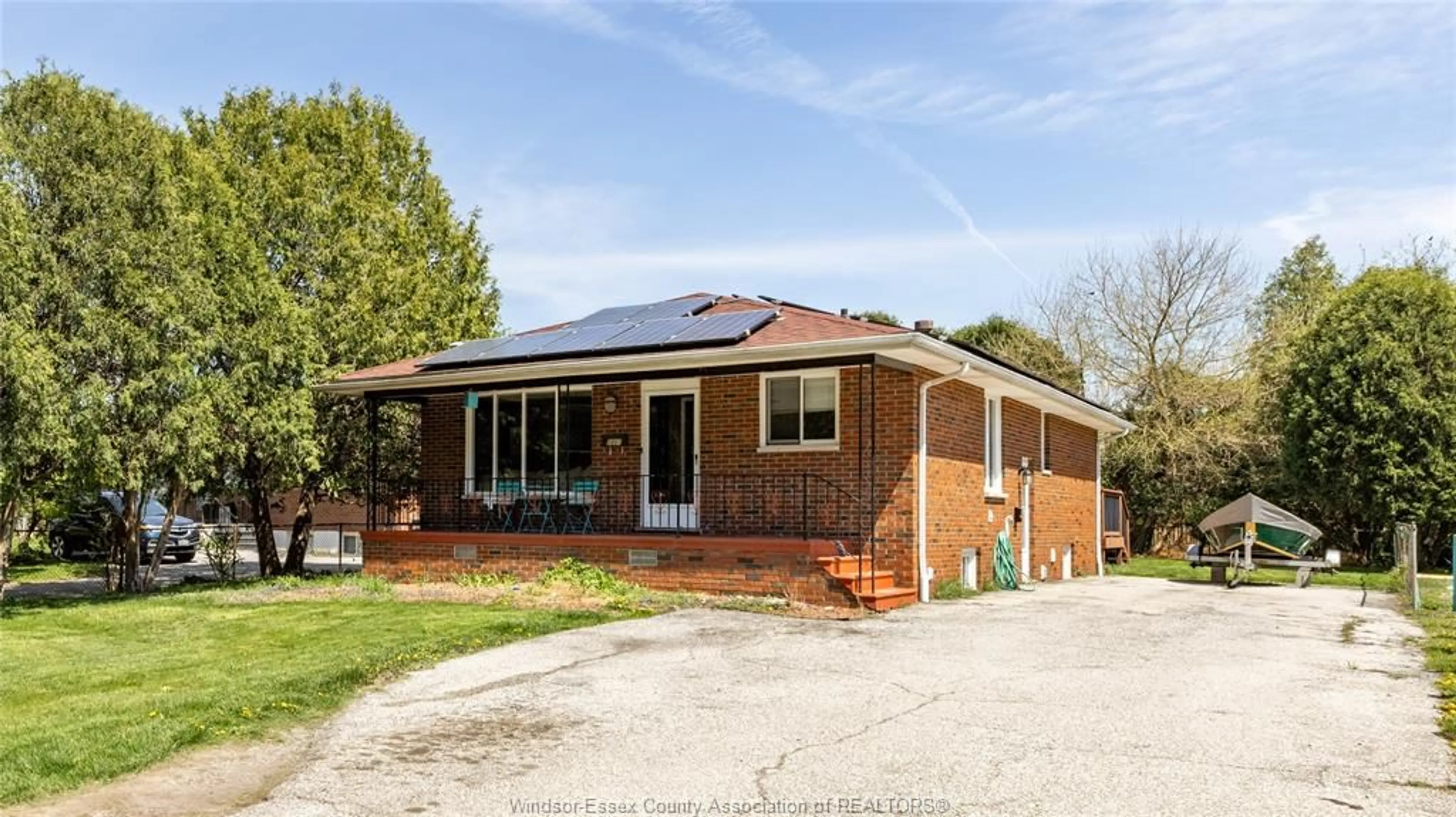 Home with brick exterior material, street for 5097 MALDEN Rd, Windsor Ontario N9E 3V1