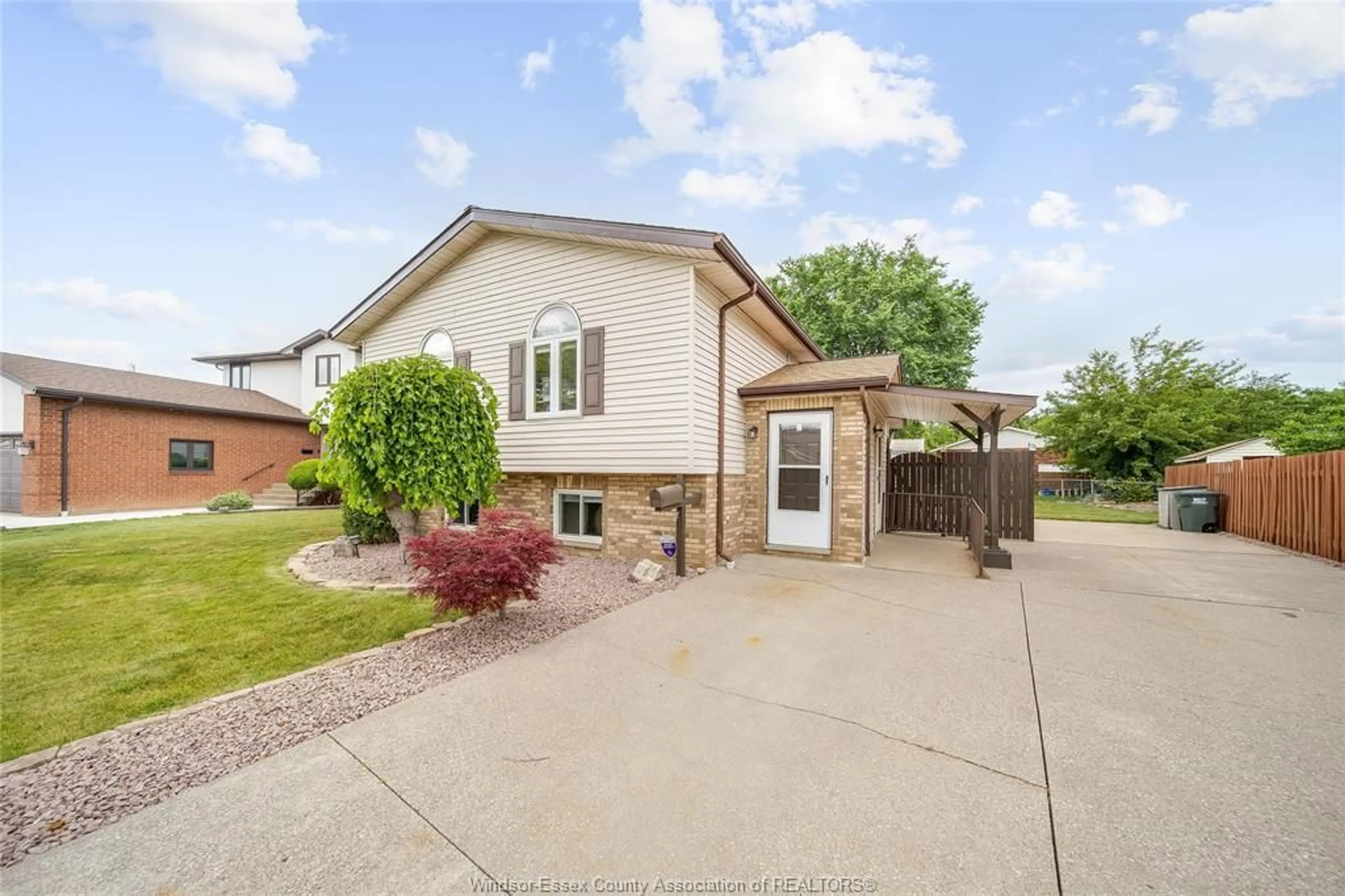 Home with vinyl exterior material, street for 1130 STANLEY St, Windsor Ontario N8X 5A1