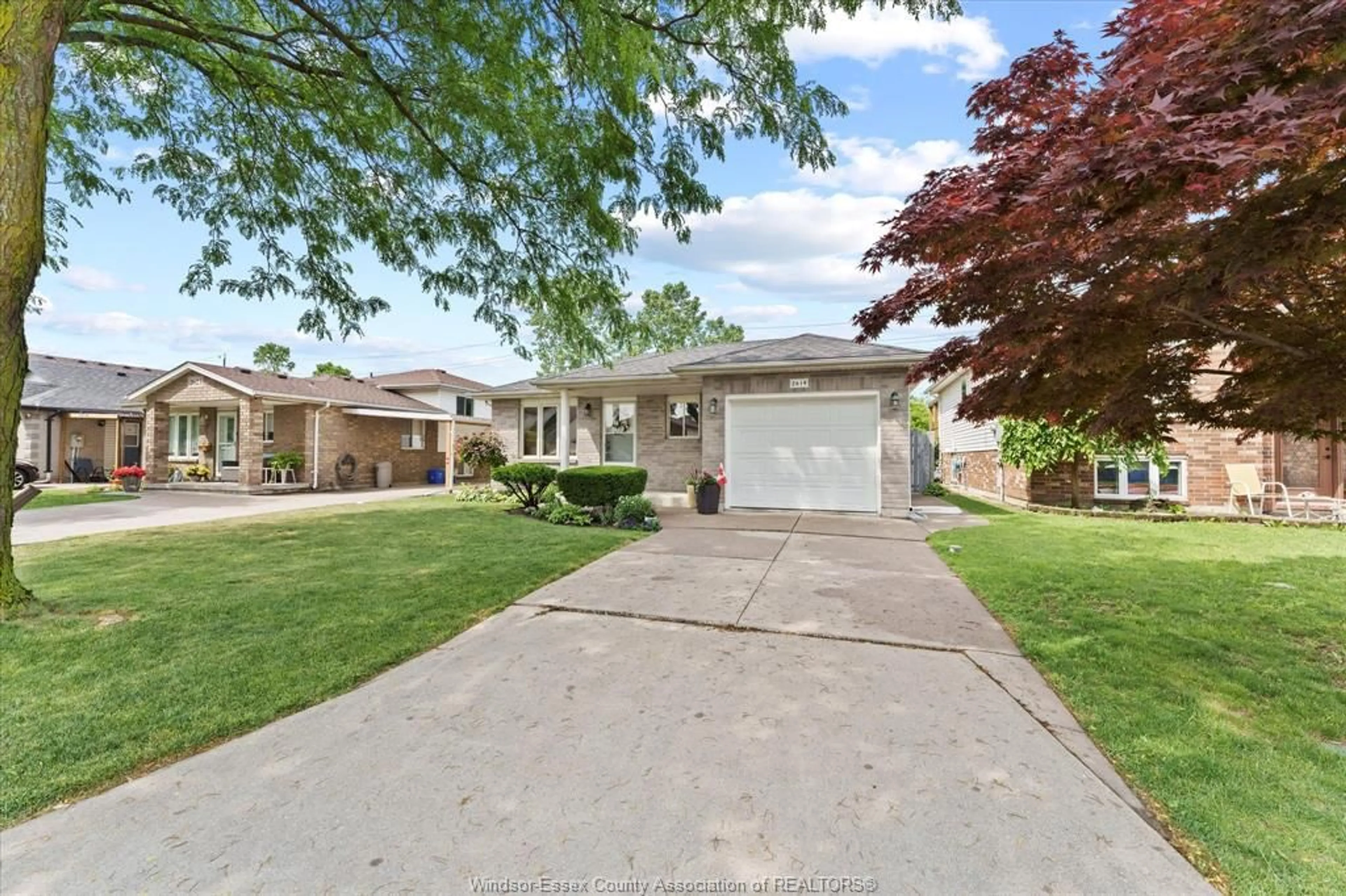 Unknown for 2619 Gem Ave, Windsor Ontario N8W 5N5
