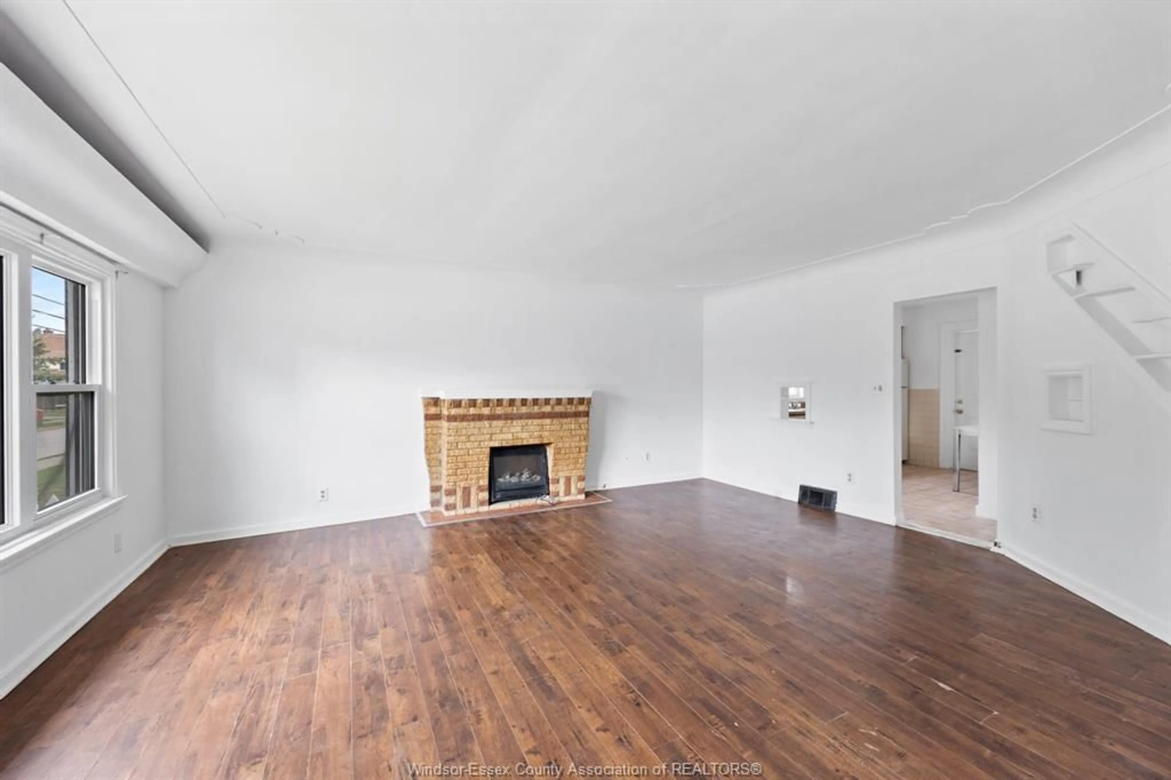 A pic of a room for 1056 SHEPHERD St, Windsor Ontario N8X 2L7