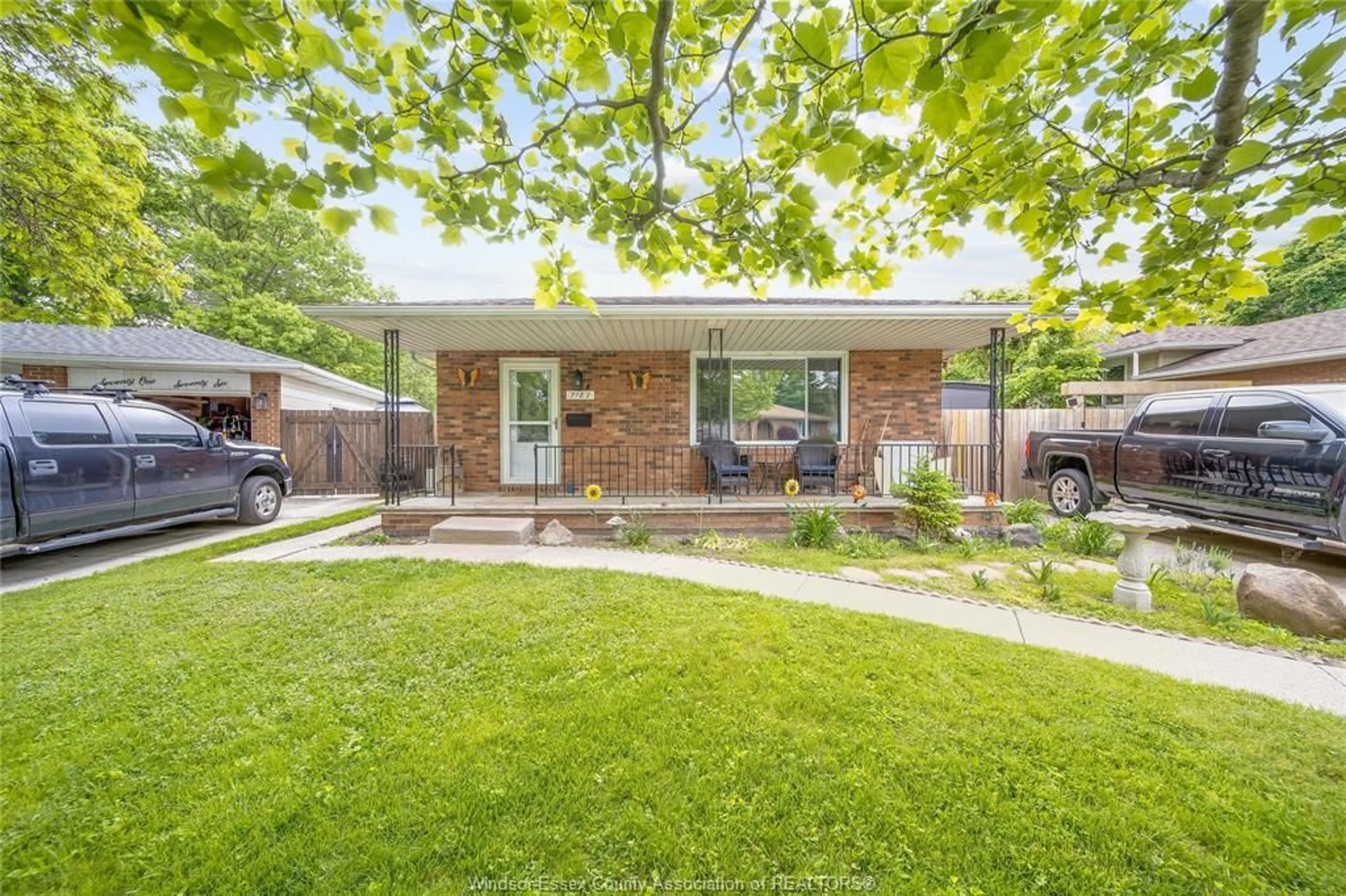 Home with brick exterior material, street for 7182 ISABELLE Crt, Windsor Ontario N8S 4J7