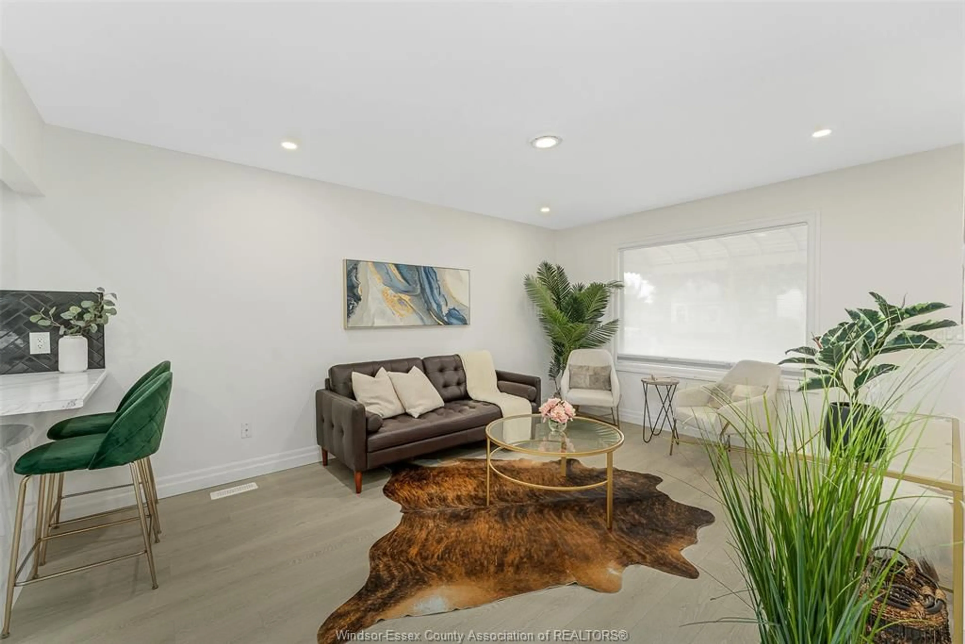 Living room with furniture, unknown for 1472 Central Ave, Windsor Ontario N8Y 3V5