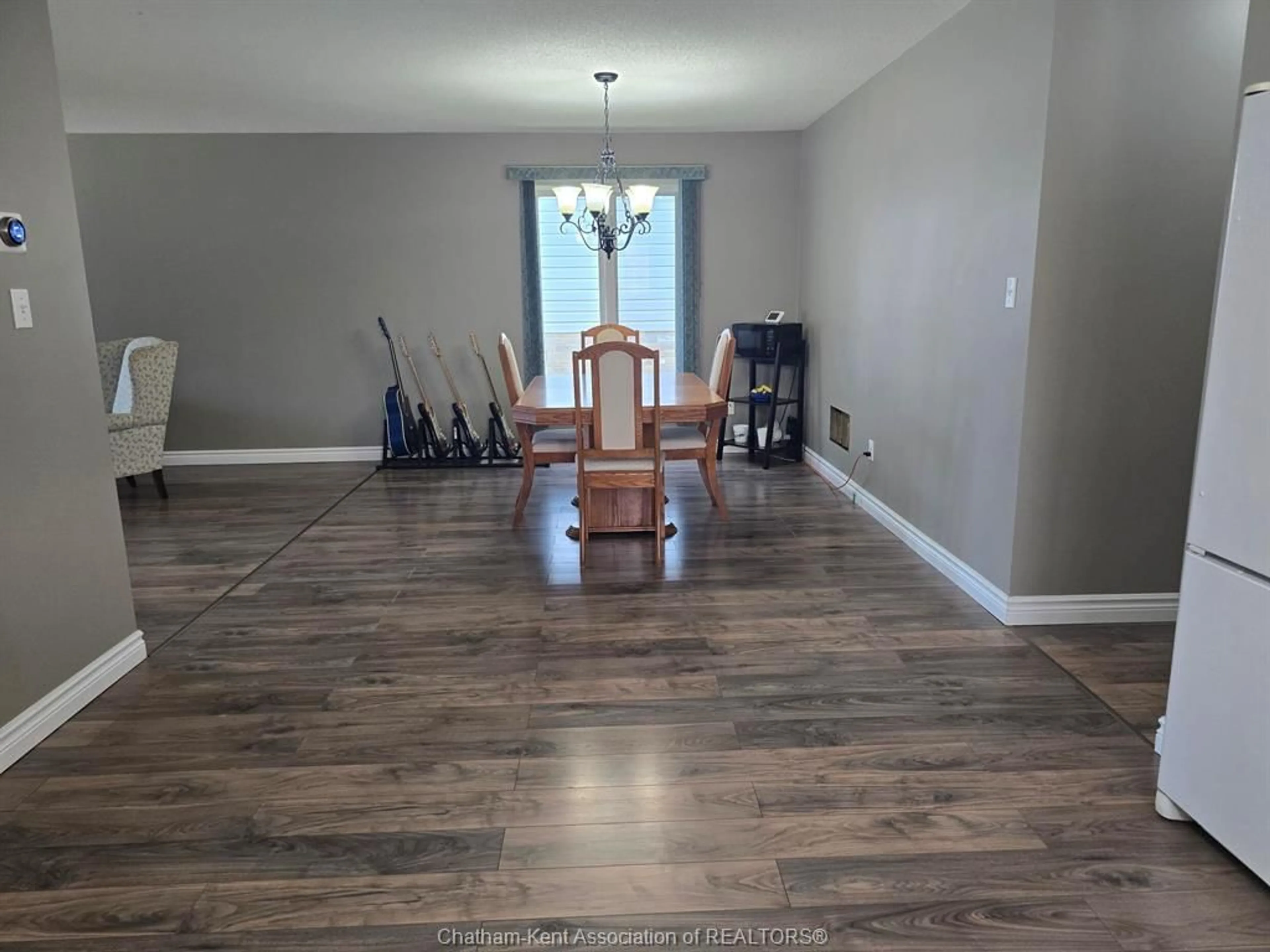 A pic of a room for 151 BRISTOL Dr, Chatham Ontario N7M 6J9