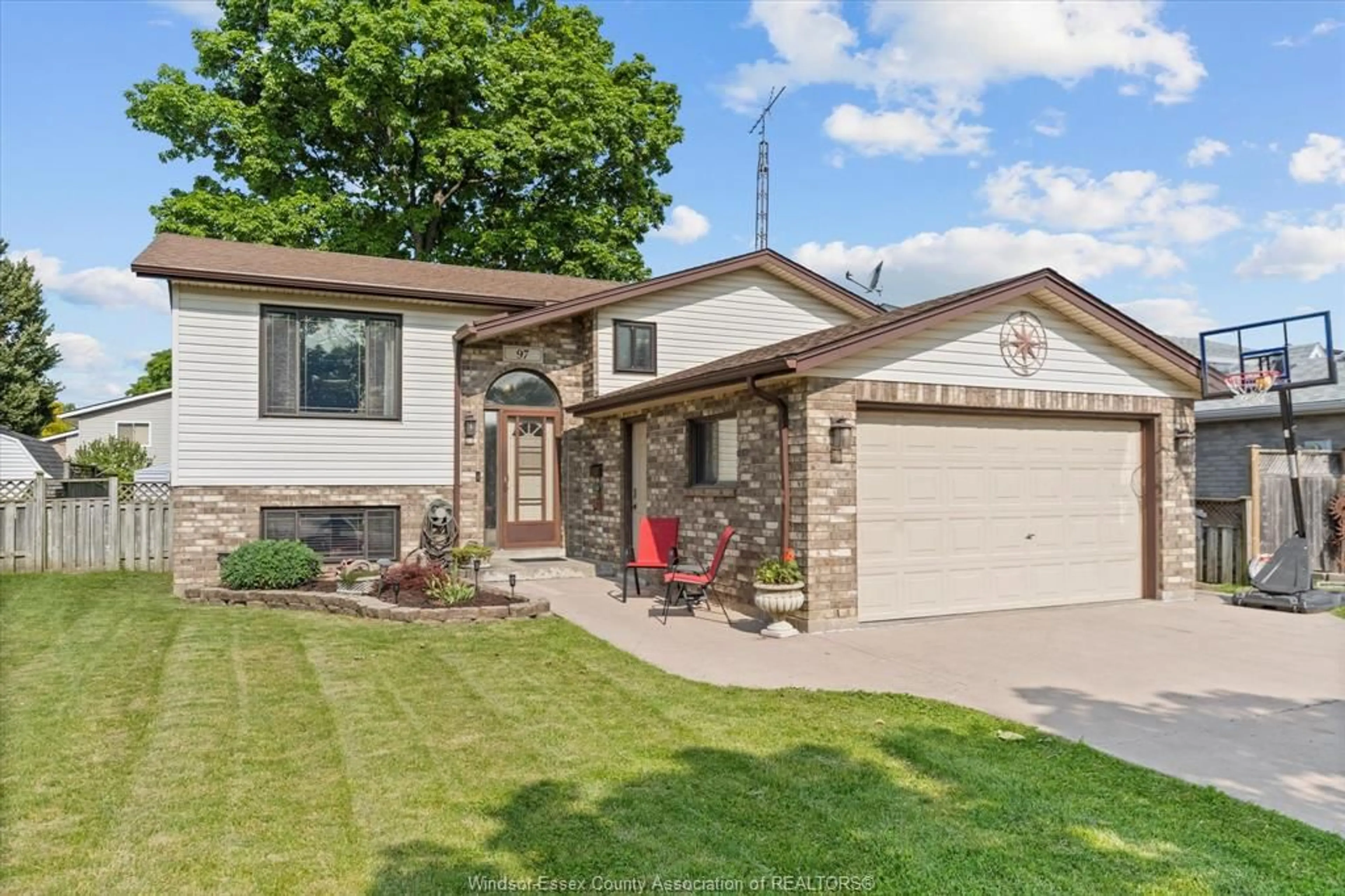 Home with vinyl exterior material, street for 97 ILLINOIS St, Amherstburg Ontario N9V 3Y3
