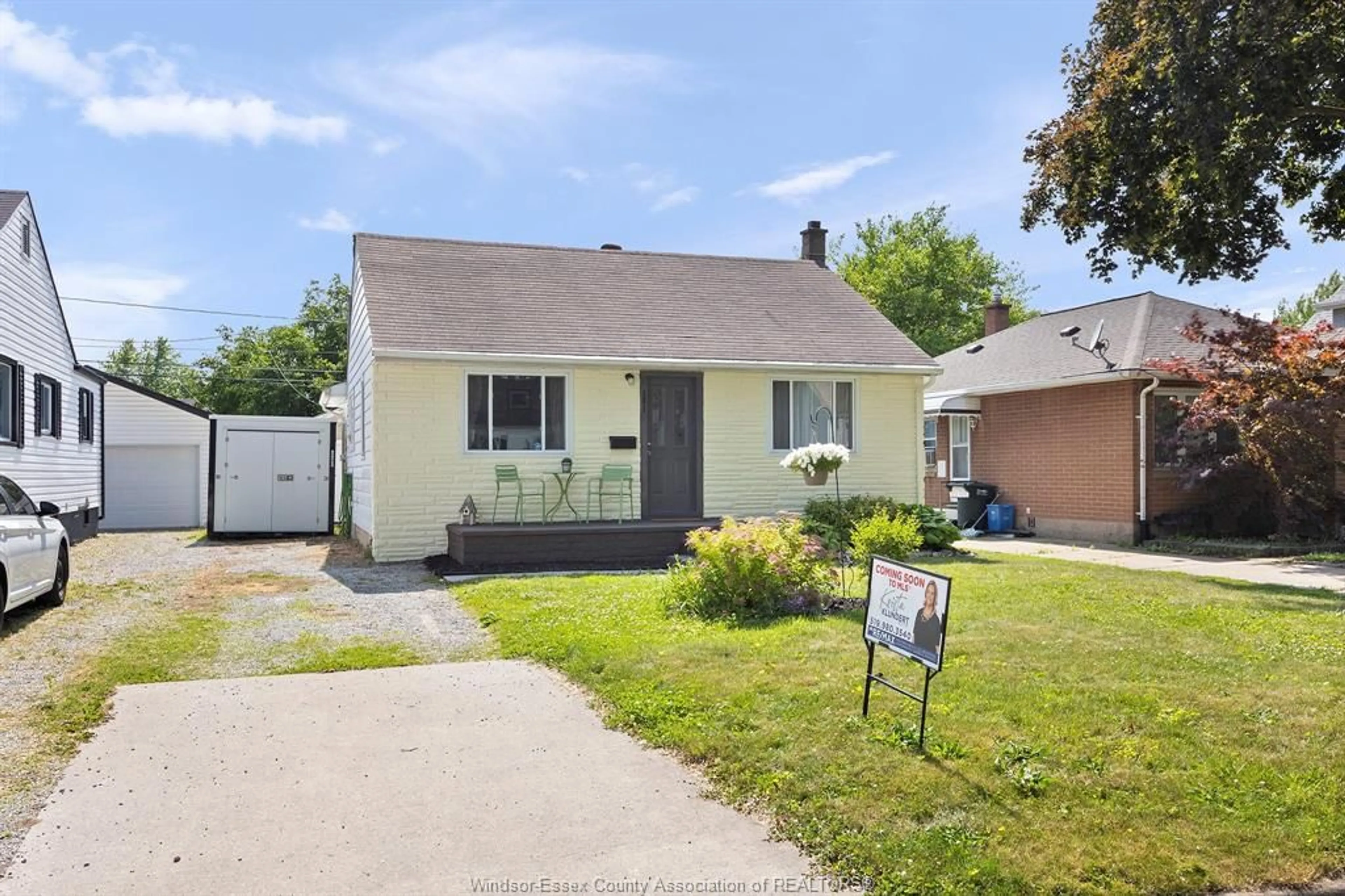 Home with vinyl exterior material, street for 2471 TOURANGEAU Rd, Windsor Ontario N8T 1E7