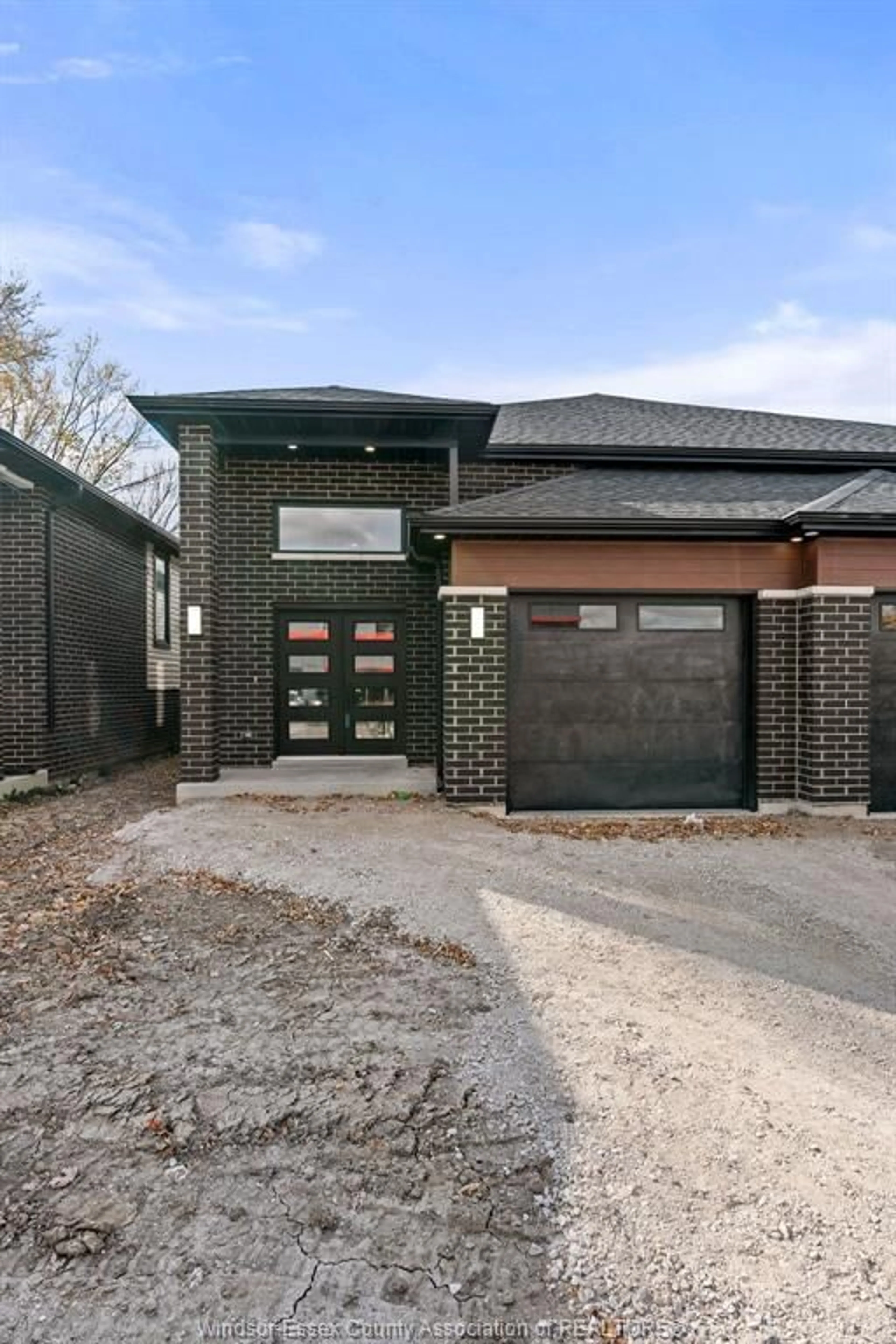 Home with brick exterior material, street for 2611 PILLETTE Rd, Windsor Ontario N8T 1P9
