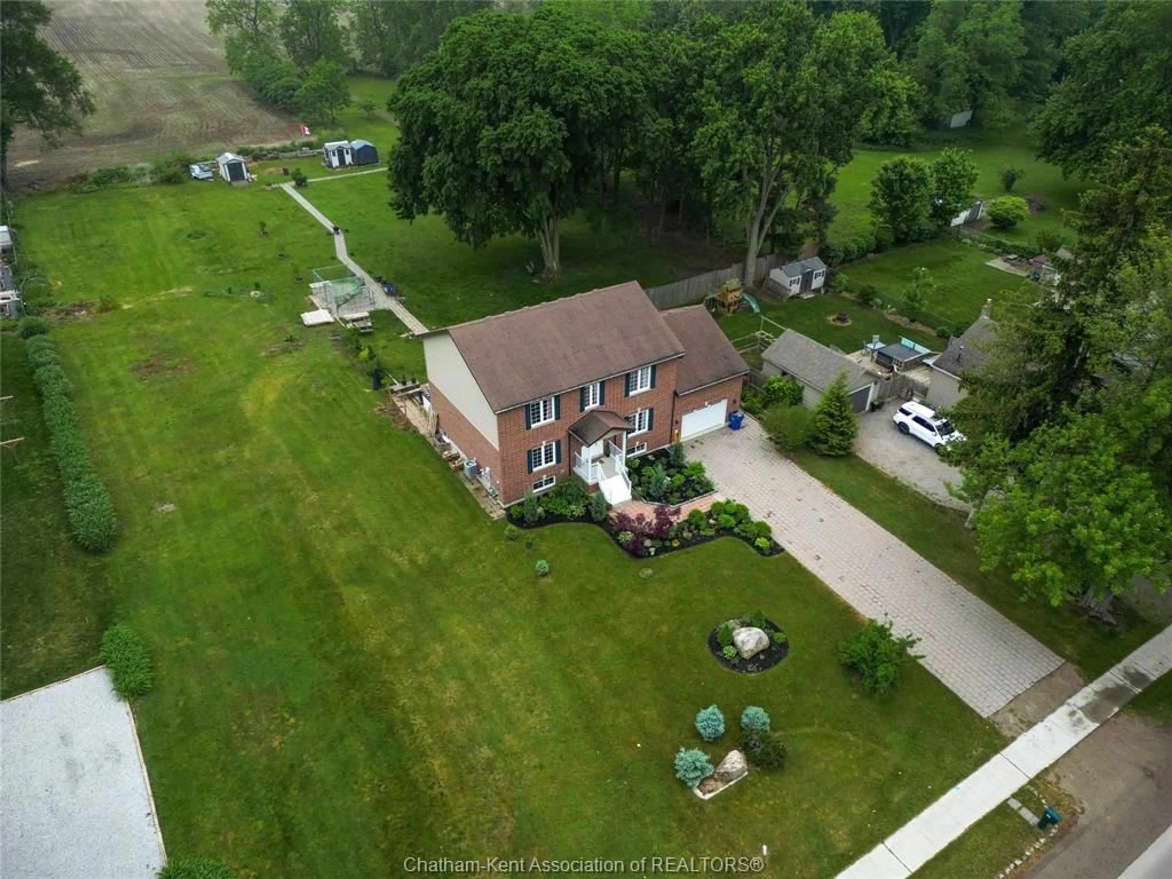 A pic from outside/outdoor area/front of a property/back of a property/a pic from drone, unknown for 140 MAIN St, Ridgetown Ontario N0P 2C0