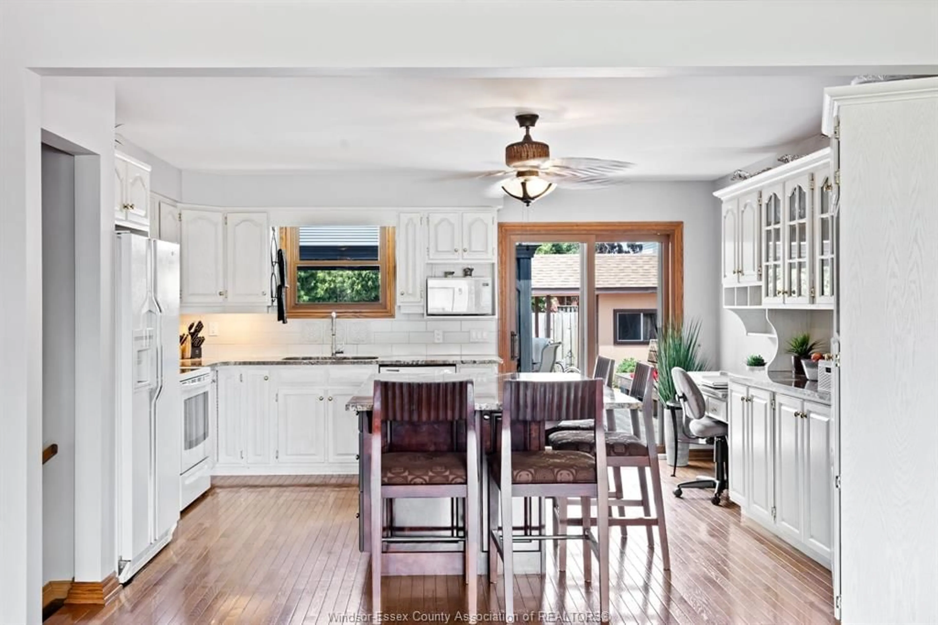 Open concept kitchen, unknown for 12680 KIMBERLY Dr, Tecumseh Ontario N8N 3H7