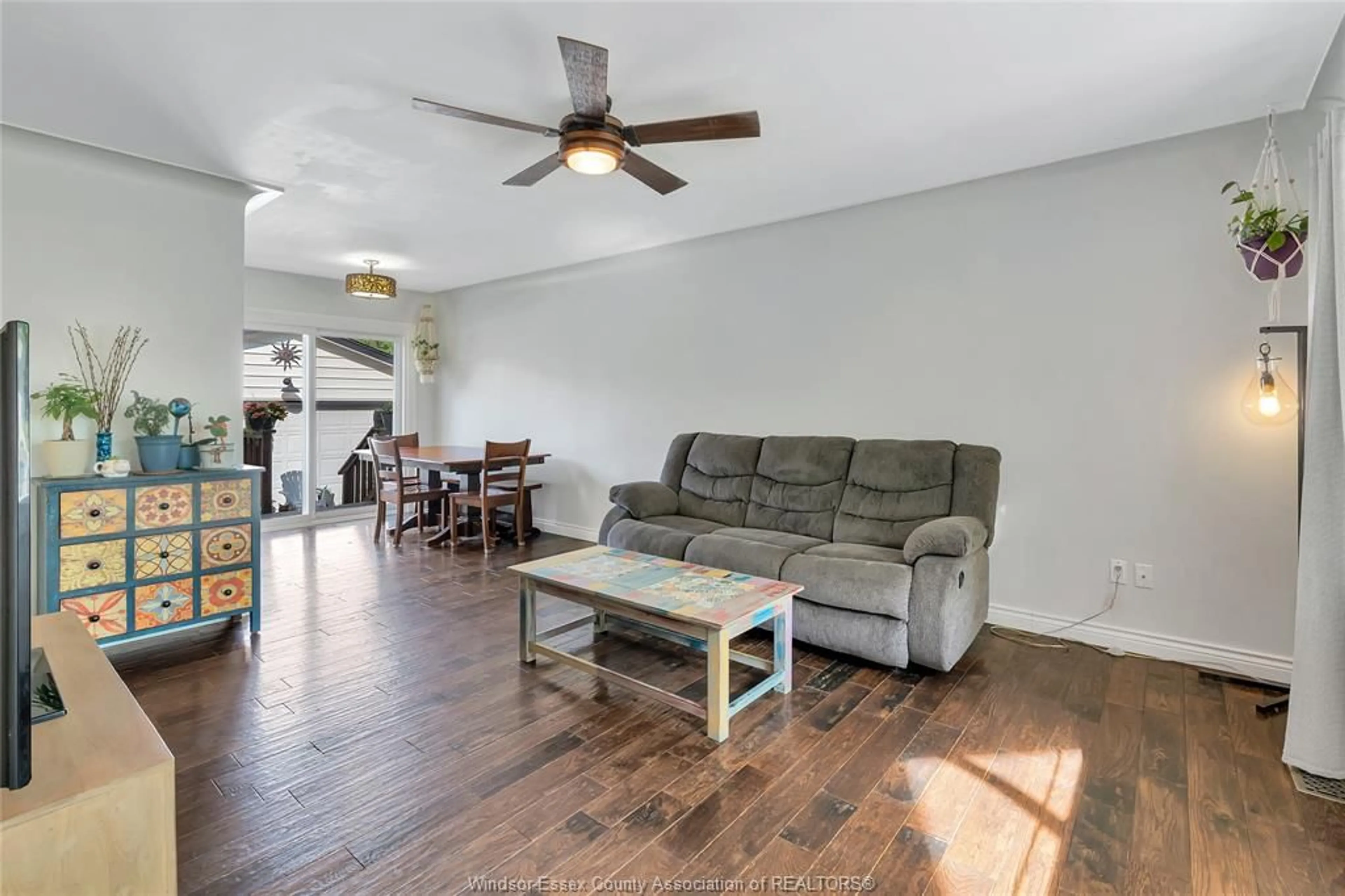 Living room with furniture, unknown for 3170 ACADEMY, Windsor Ontario N9E 2H4