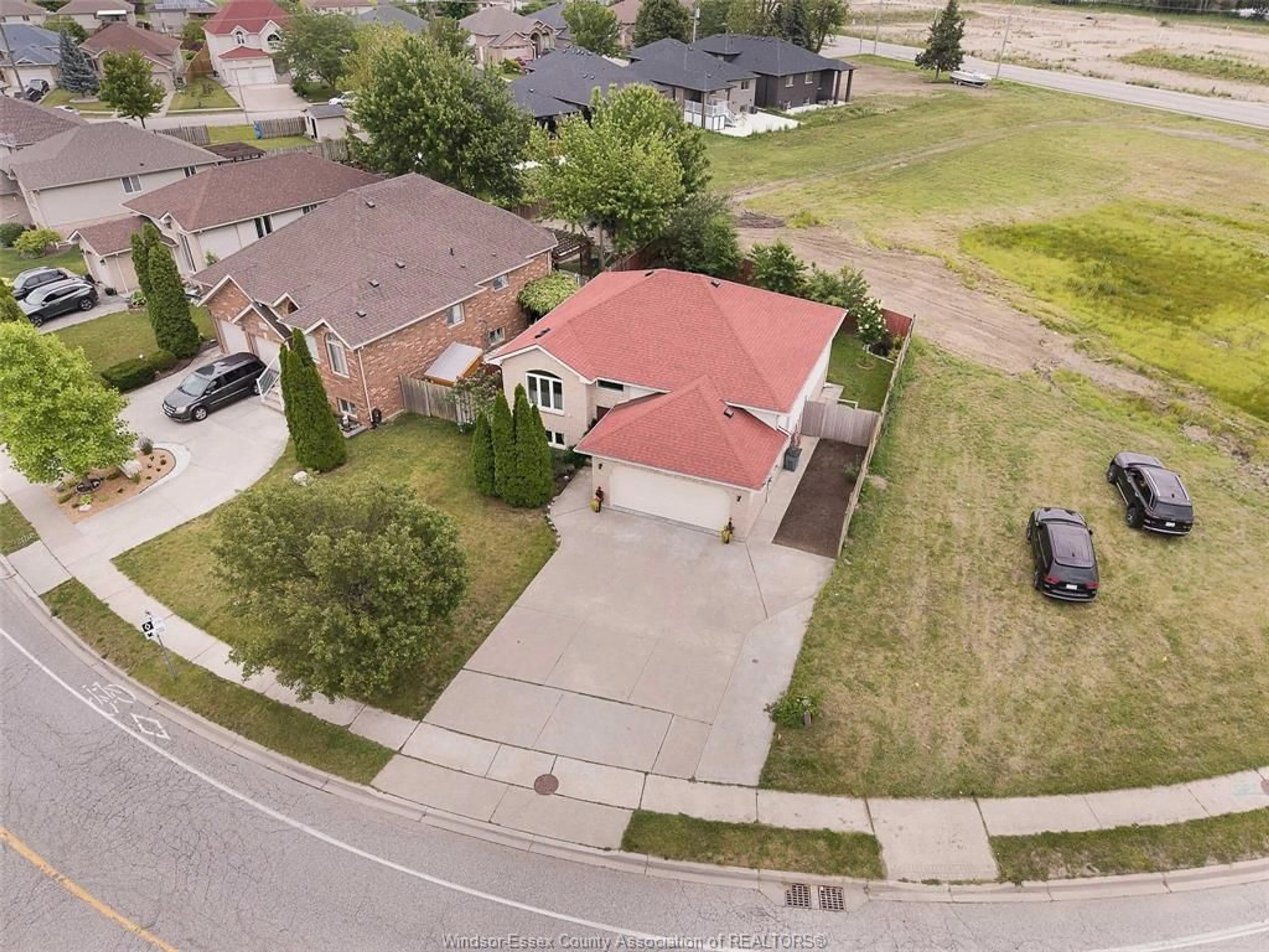 A pic from outside/outdoor area/front of a property/back of a property/a pic from drone, street for 4340 SIXTH CONCESSION Rd, Windsor Ontario N9G 2S1