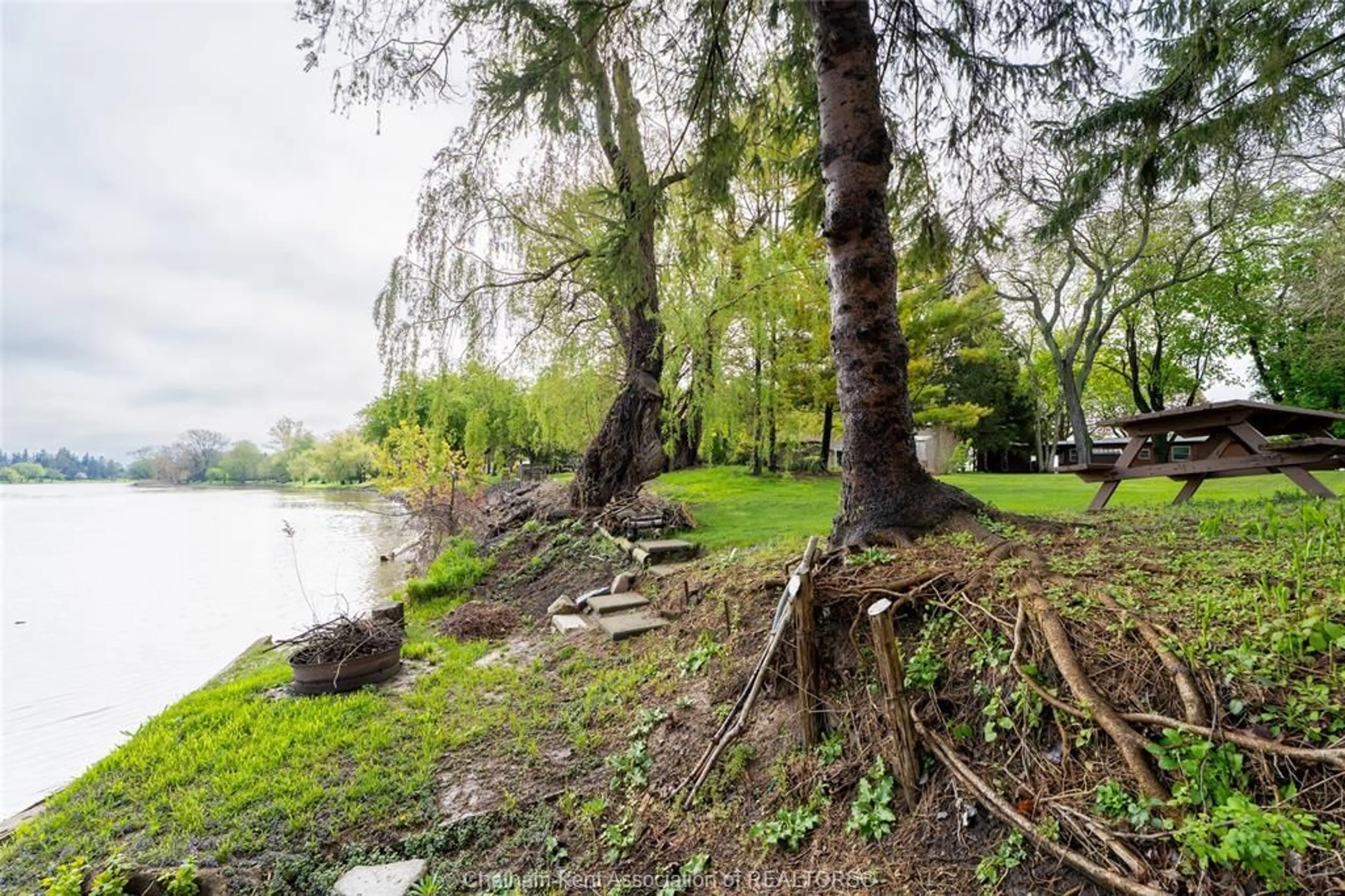 Unknown for 6959 RIVERVIEW Line, Chatham Ontario N7M 5T1