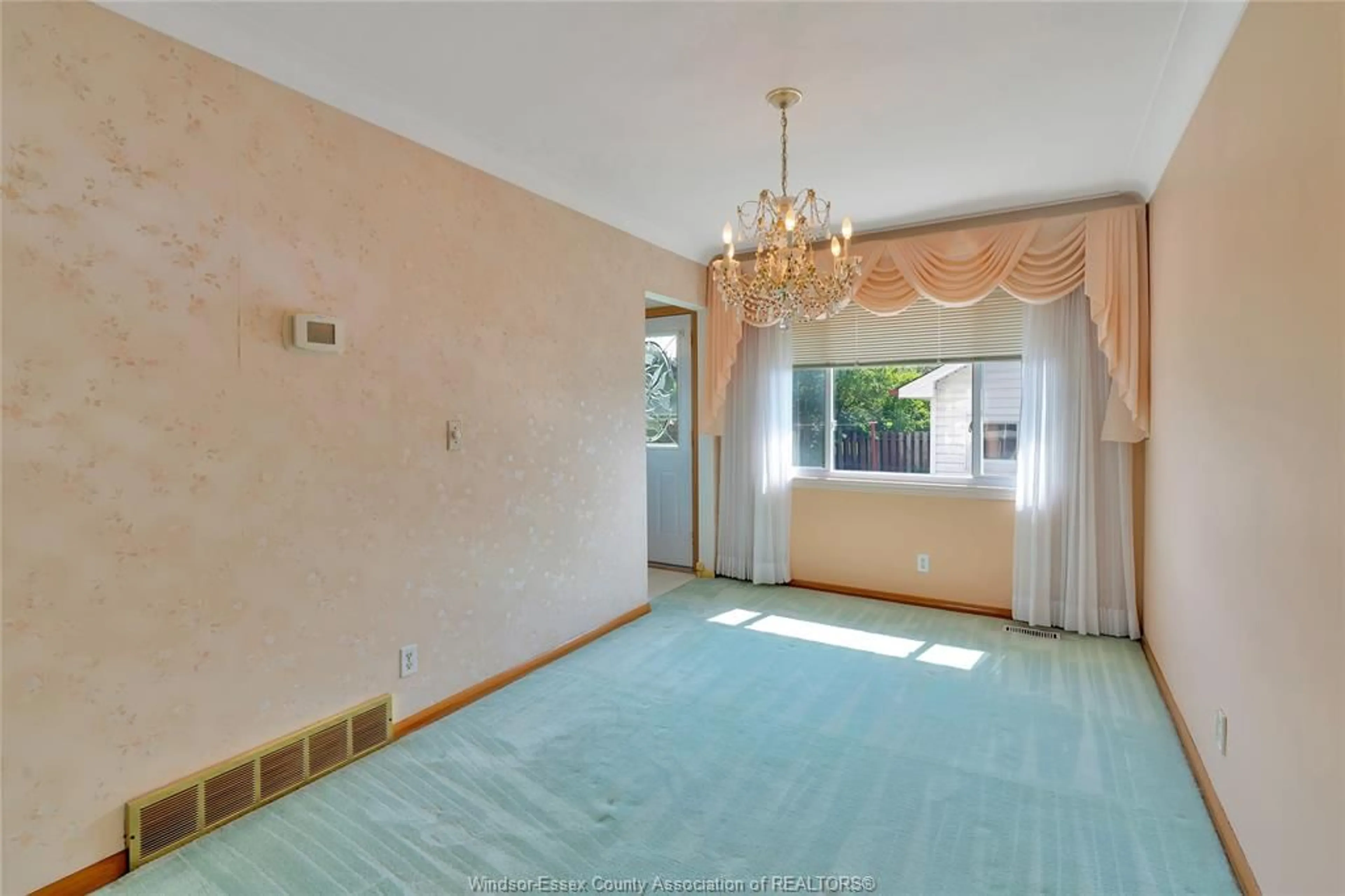 A pic of a room for 2585 ARMSTRONG AVE., Windsor Ontario N8T 2E9