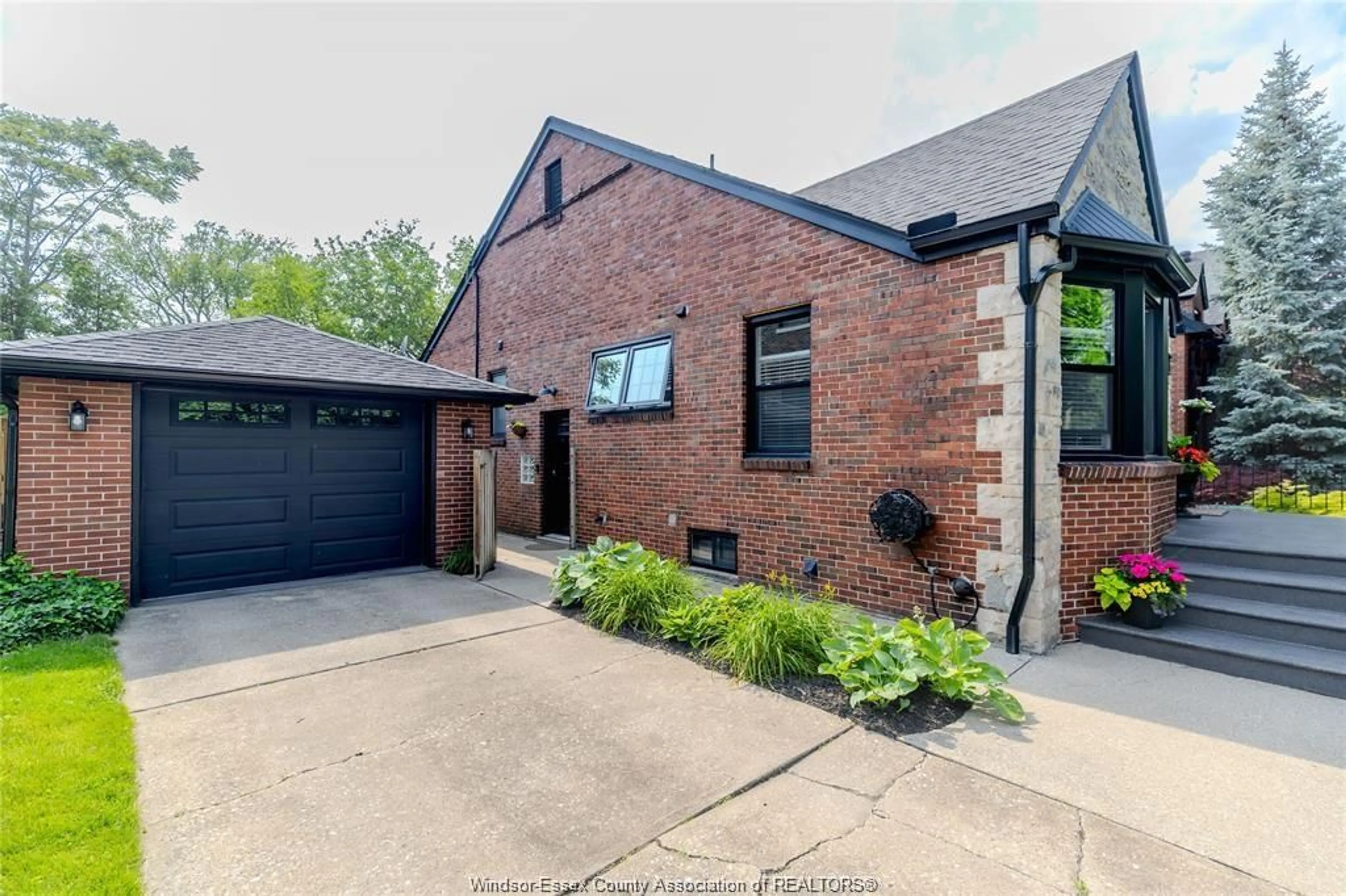 Home with brick exterior material, street for 1281 KILDARE, Windsor Ontario N8Y 3E7