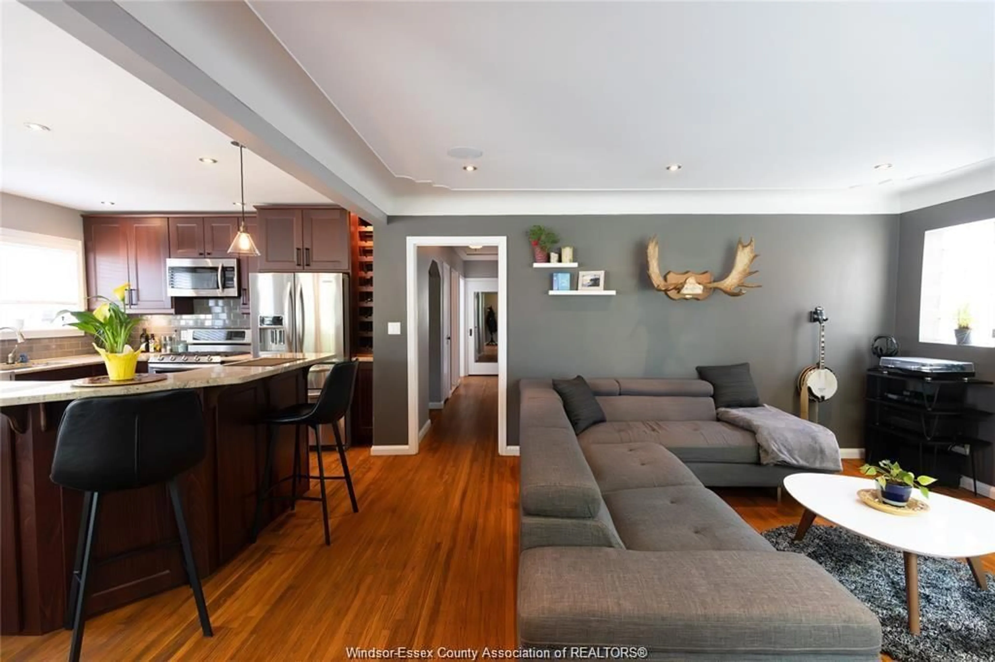 Open concept kitchen, wood/laminate floor for 1281 KILDARE, Windsor Ontario N8Y 3E7