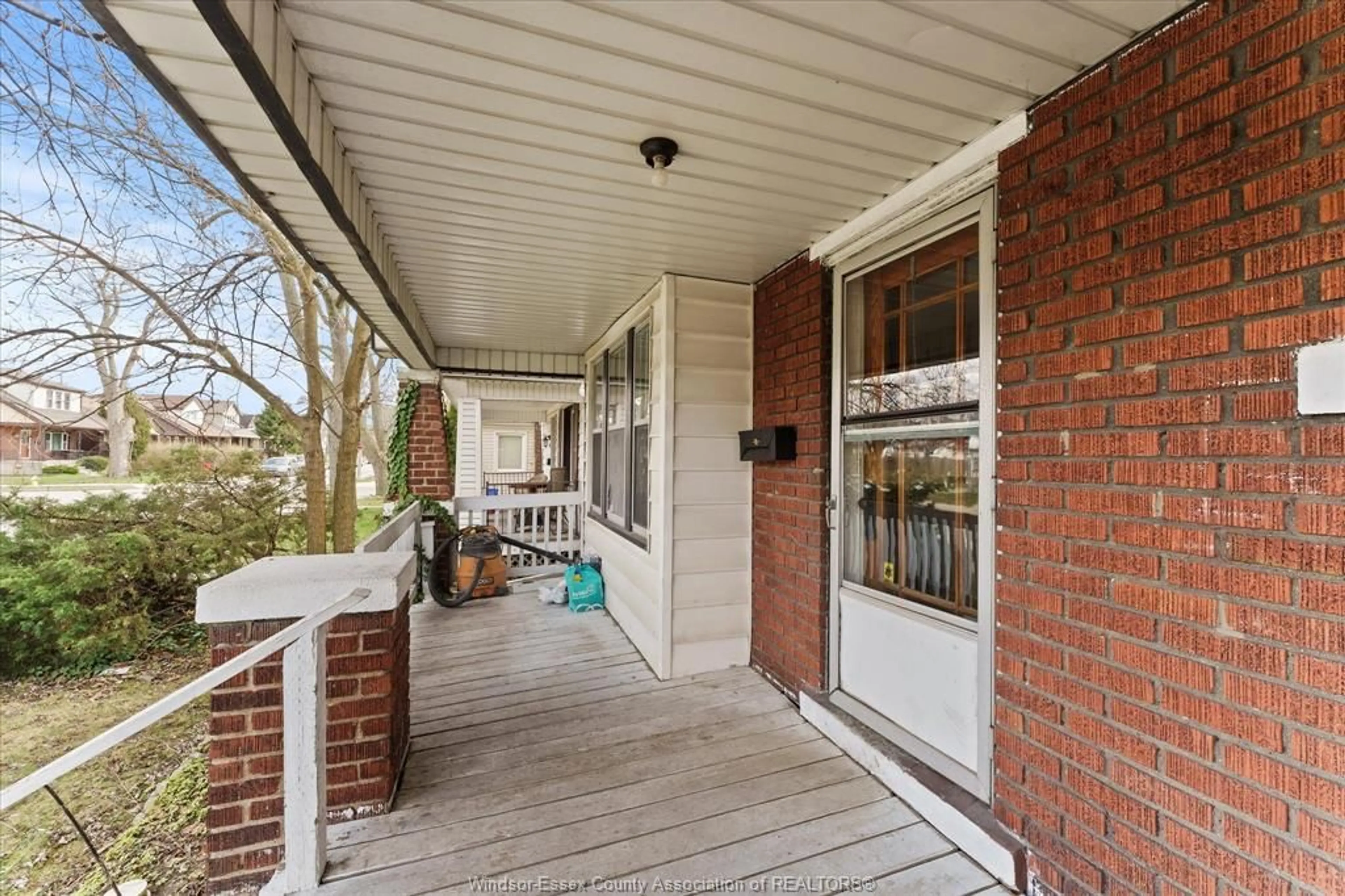 Unknown for 1427 BRUCE Ave, Windsor Ontario N9X 1X6