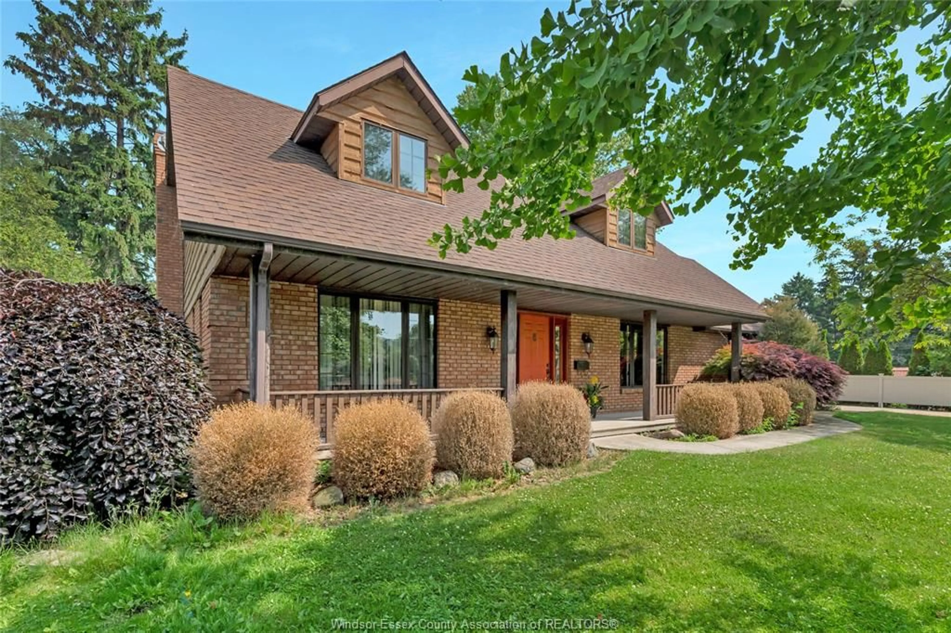 Home with brick exterior material, unknown for 1232 BAINBRIDGE, Kingsville Ontario N9Y 3J8