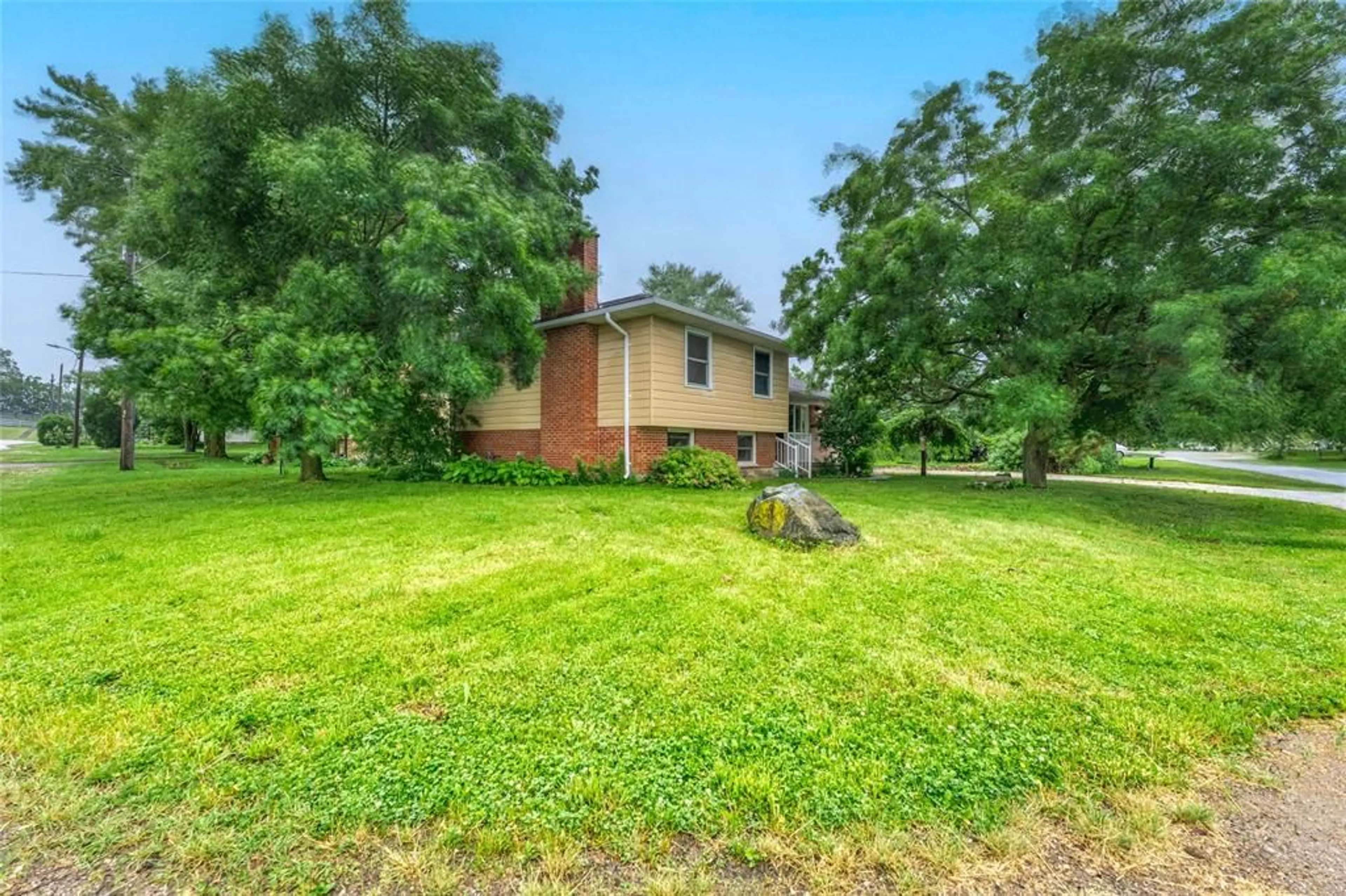 Unknown for 383 WEST St, Warwick-Watford Ontario N0M 2S0
