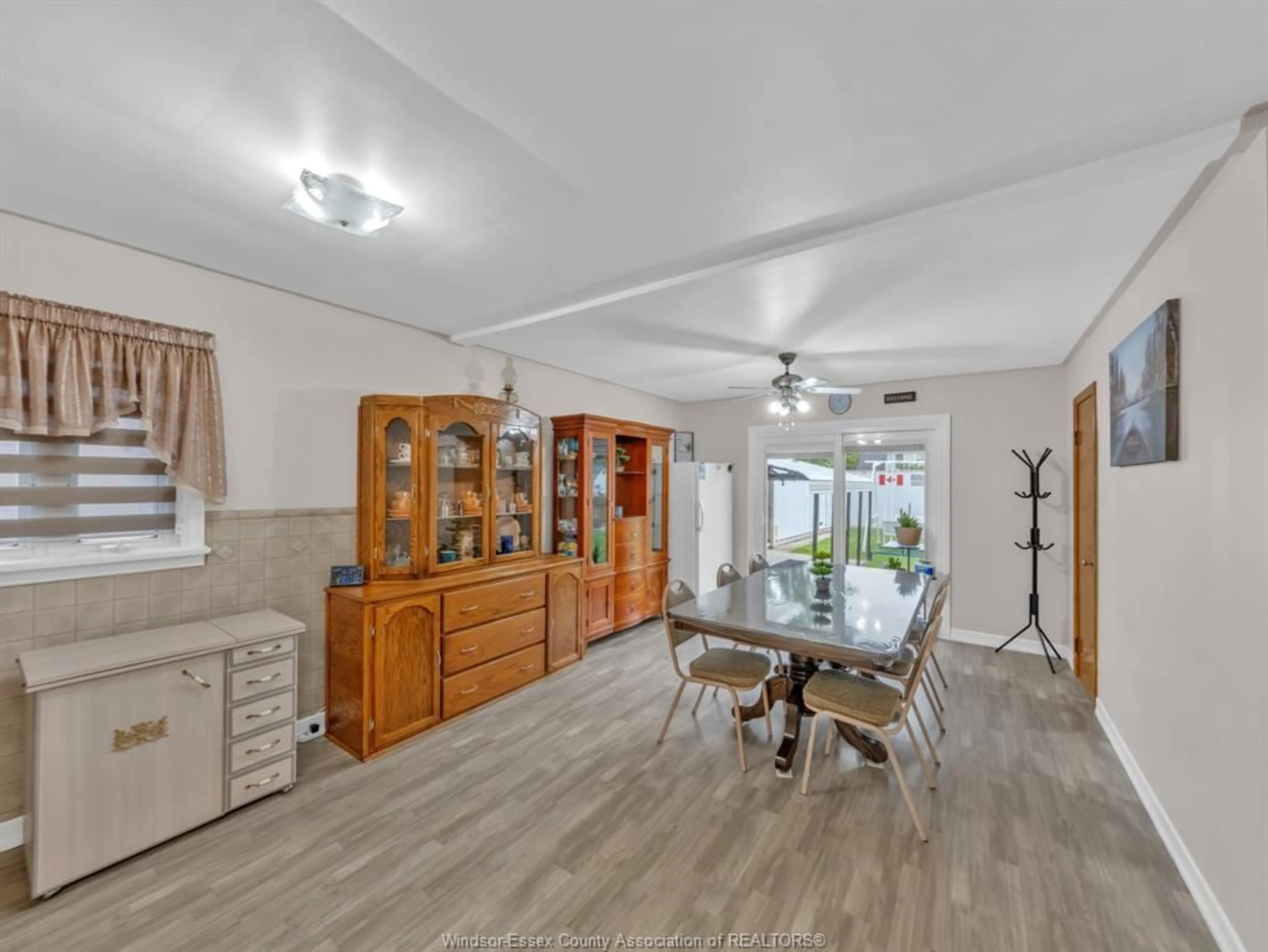 Unknown for 21 William Ave, Leamington Ontario N8H 2G4