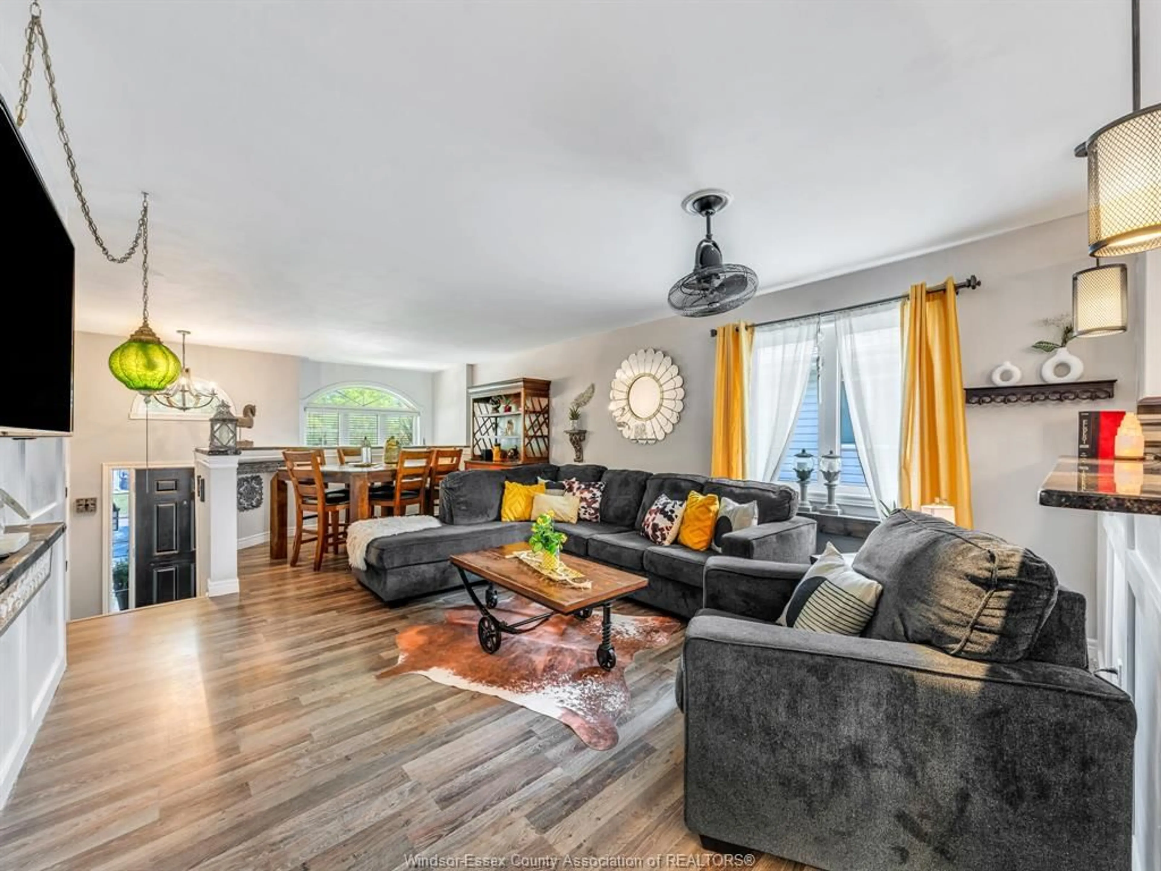 Living room with furniture, wood/laminate floor for 2535 LUXURY Ave, Windsor Ontario N8P 1S8