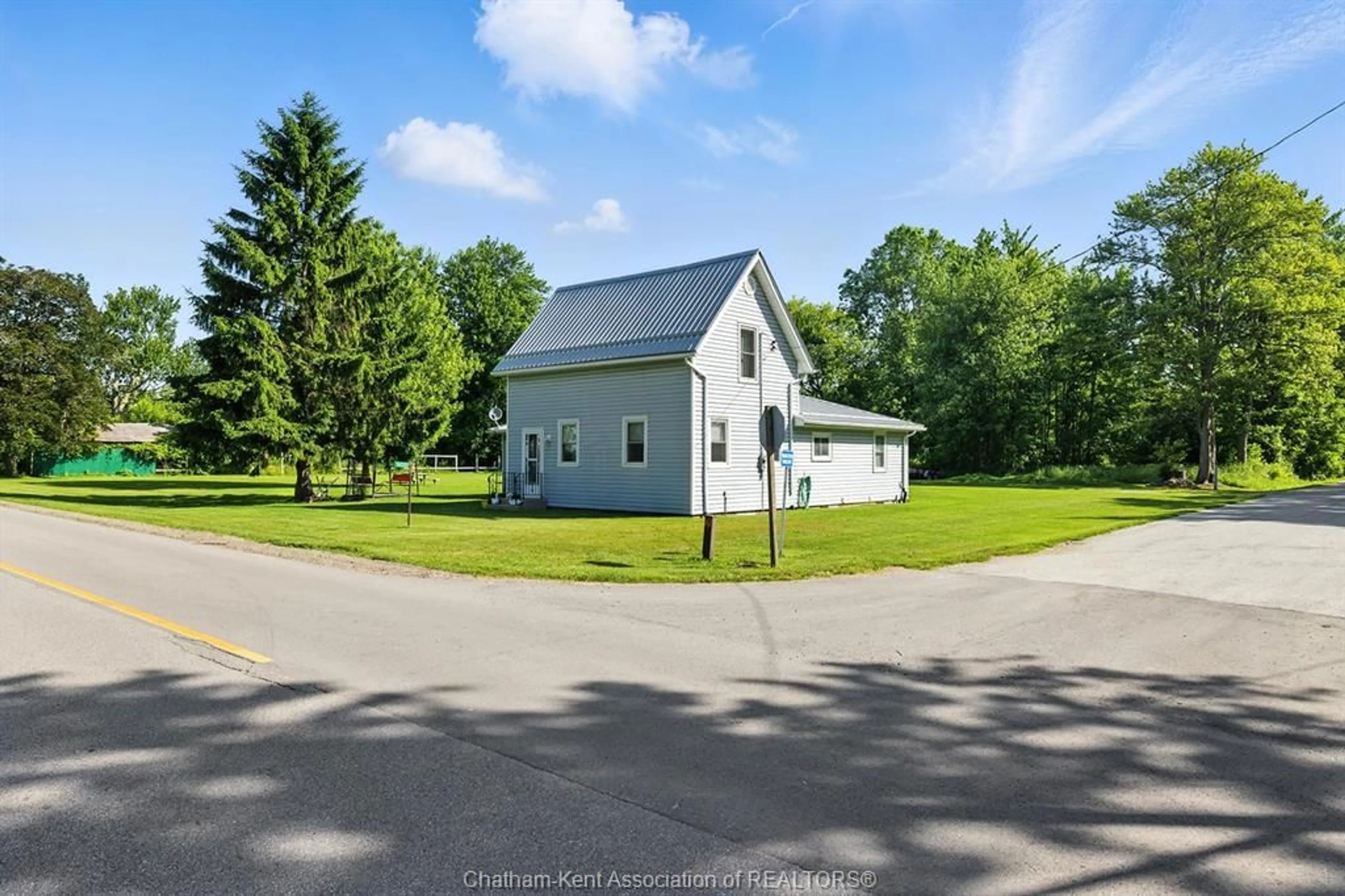 A pic from outside/outdoor area/front of a property/back of a property/a pic from drone, street for 19089 Hill Rd, Morpeth Ontario N0P 1X0