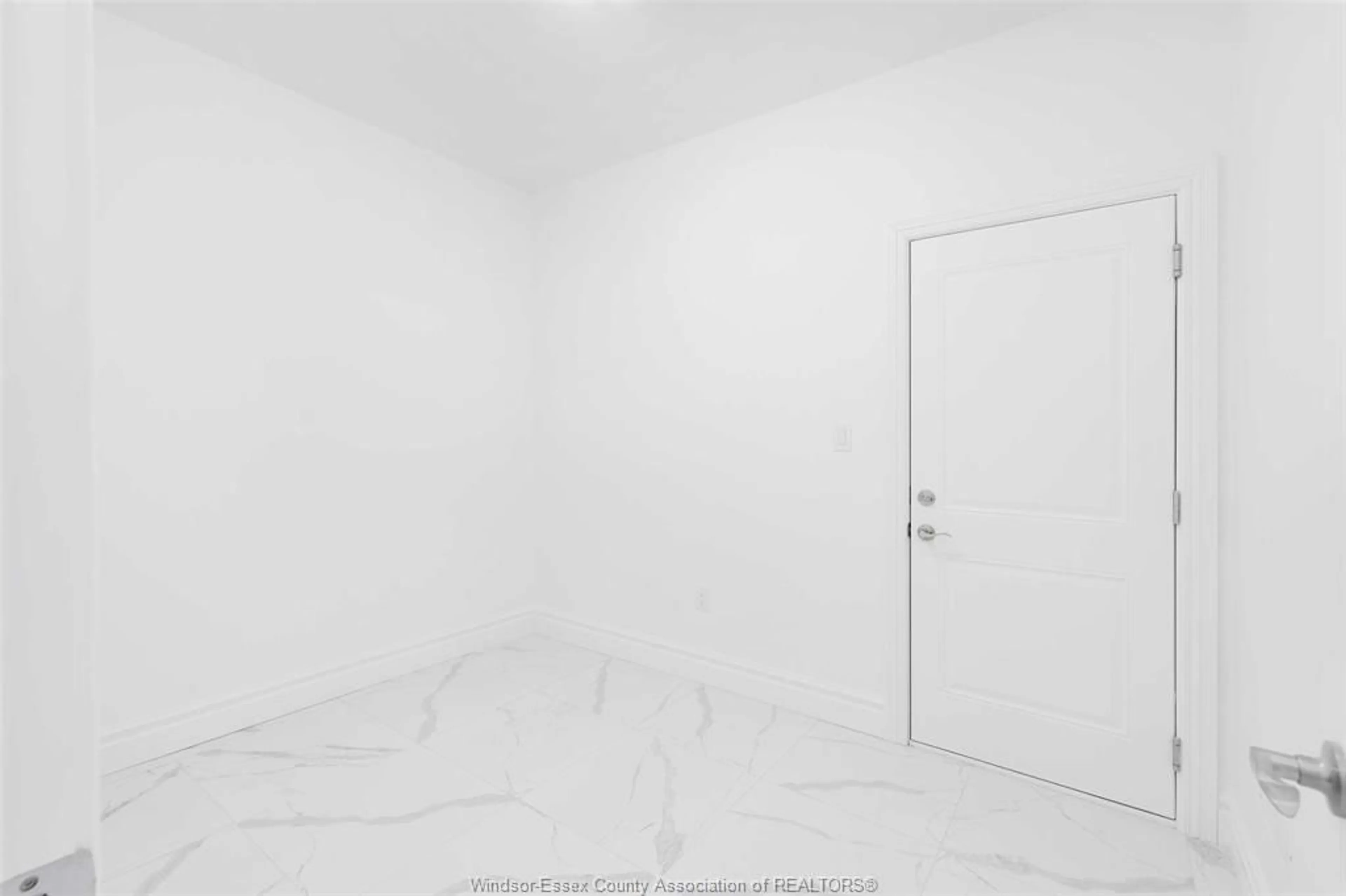 A pic of a room for 58 NOBLE, Amherstburg Ontario N9V 0G8