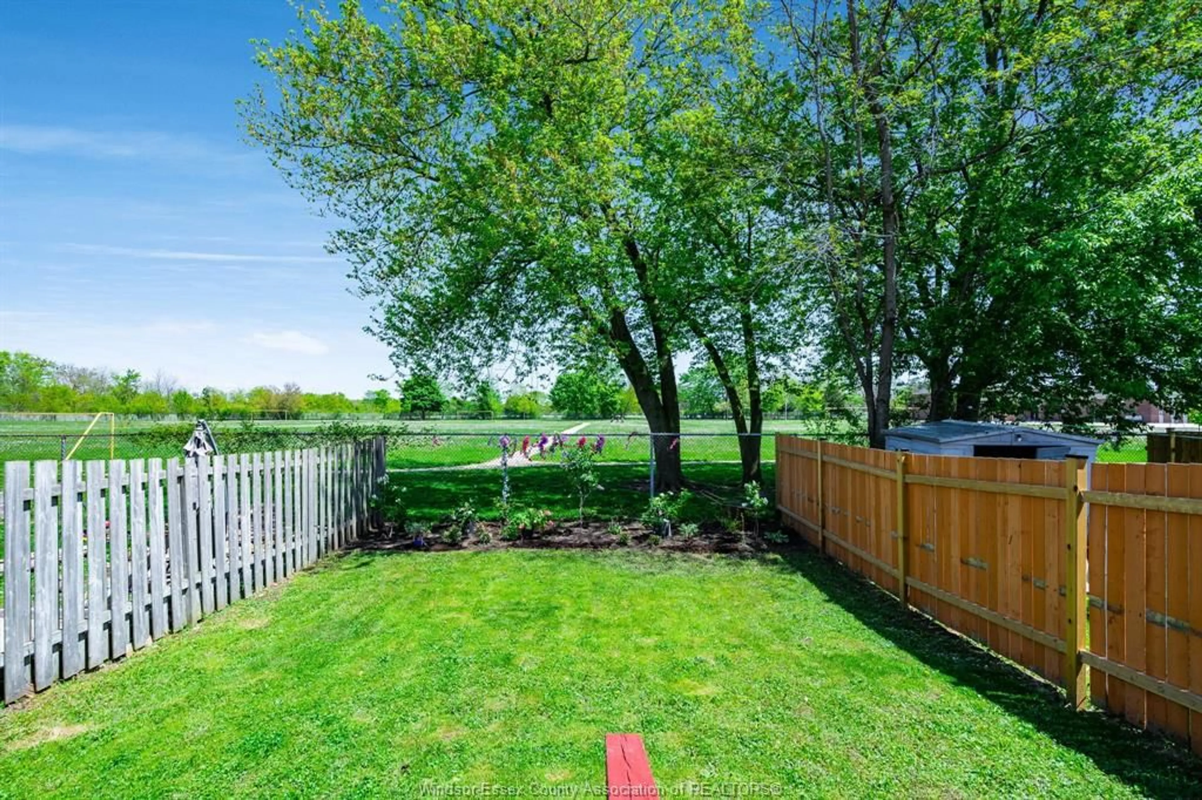 Patio, water/lake/river/ocean view for 188 ARTHUR St, Harrow Ontario N0R 1G0