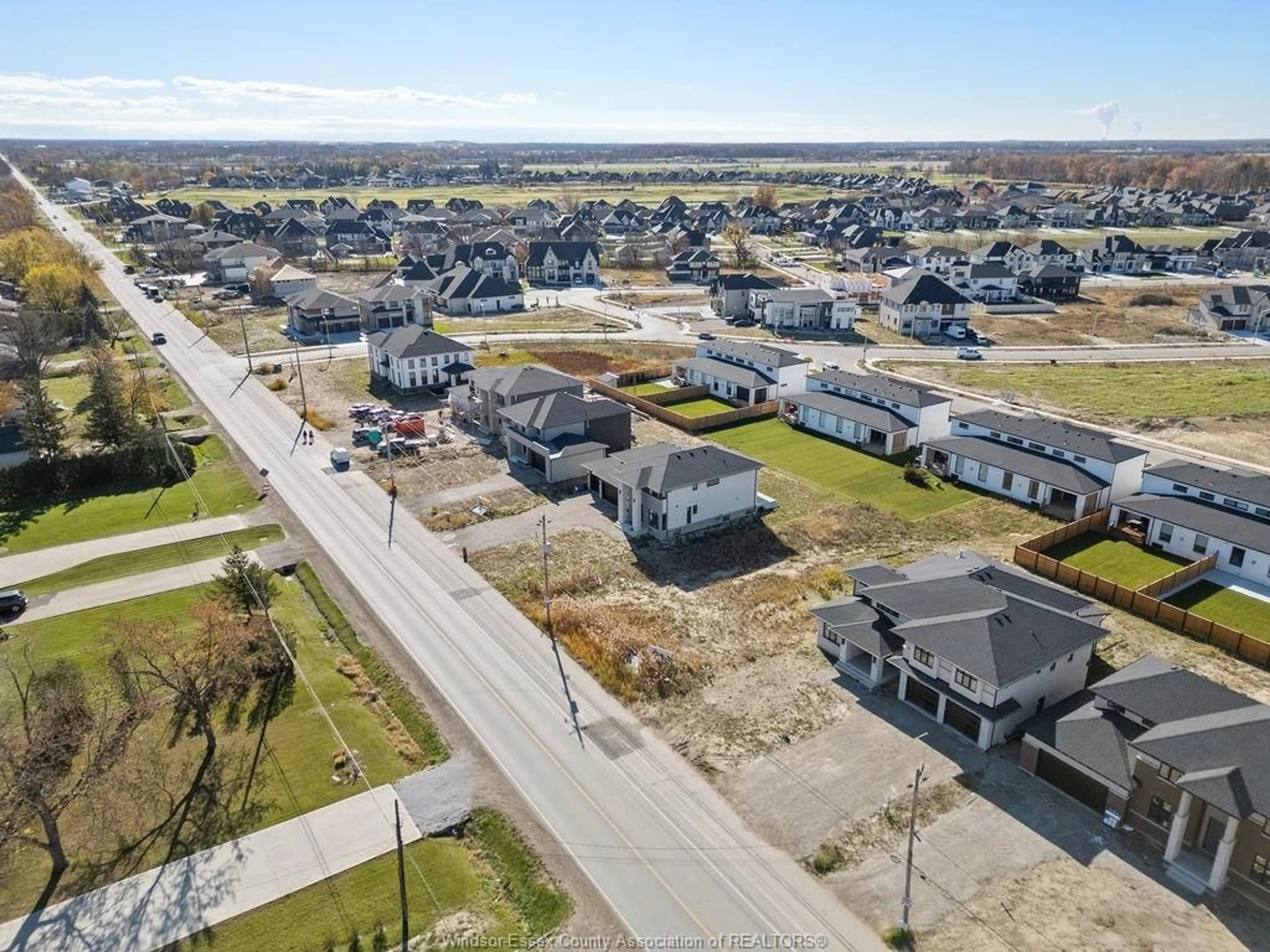 A pic from outside/outdoor area/front of a property/back of a property/a pic from drone, street for 5113 HURON CHURCH LINE, LaSalle Ontario N9H 0N2