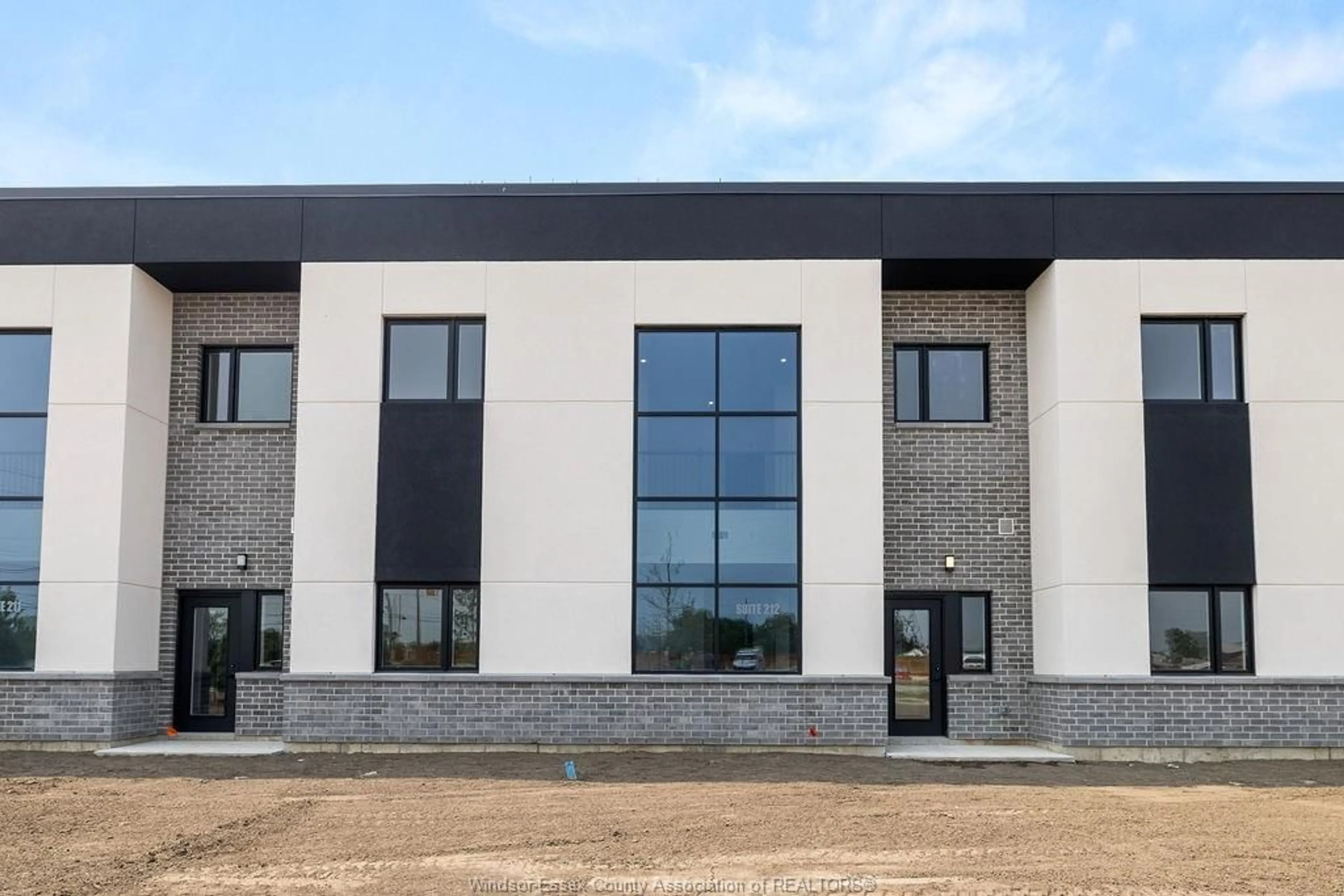 Home with brick exterior material, building for 4400 LAURIER Pky #212, LaSalle Ontario N9H 0R1