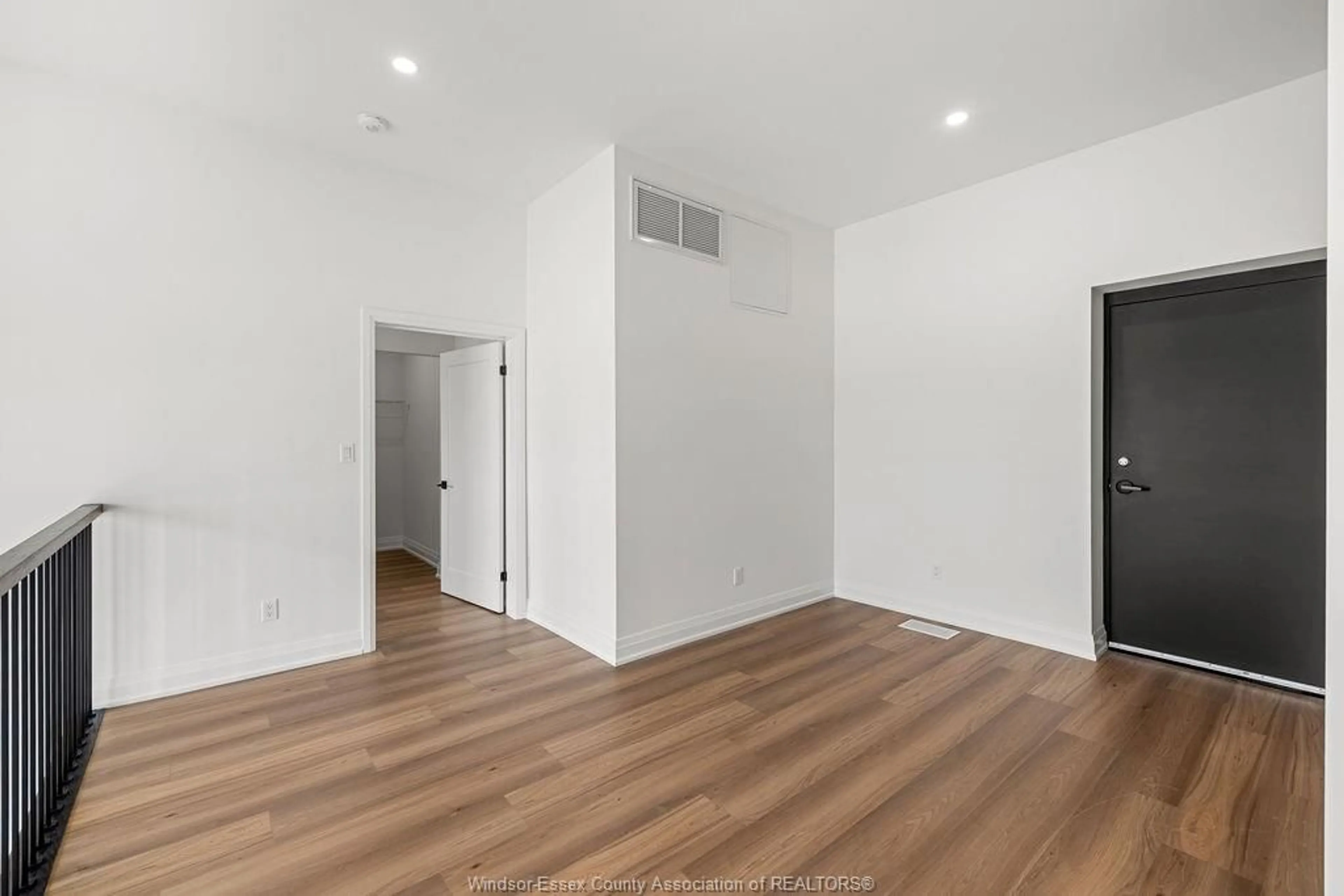 A pic of a room for 4400 LAURIER Pky #212, LaSalle Ontario N9H 0R1