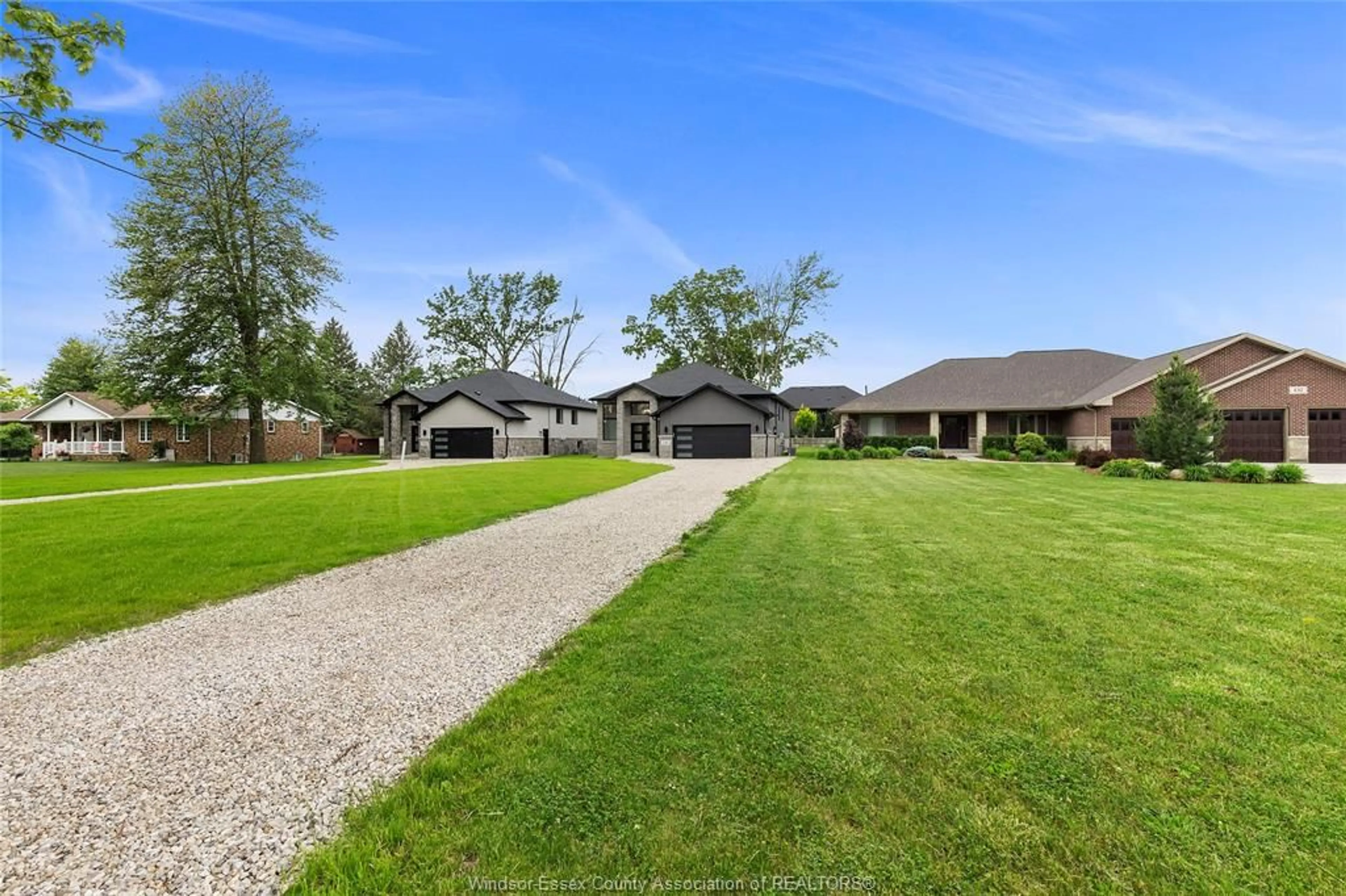 A pic from outside/outdoor area/front of a property/back of a property/a pic from drone, unknown for 156 MELOCHE, Amherstburg Ontario N9V 2Y6