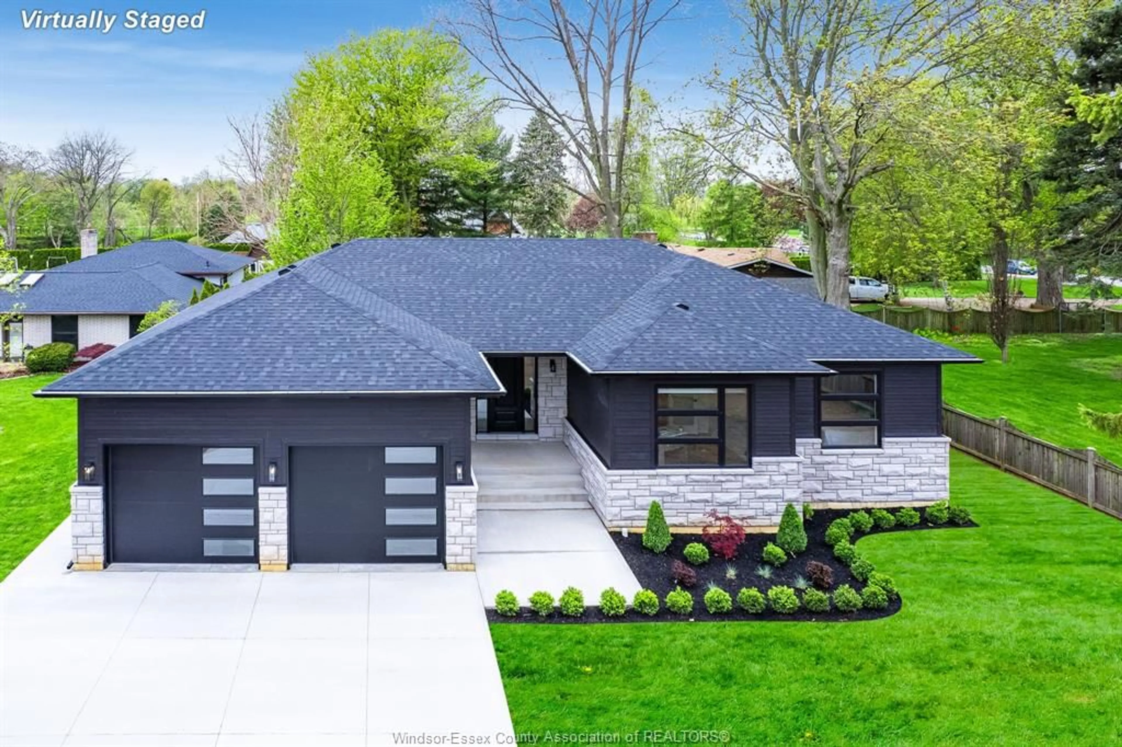 Home with vinyl exterior material, street for 1499 FULLER Dr, Kingsville Ontario N9Y 3M7
