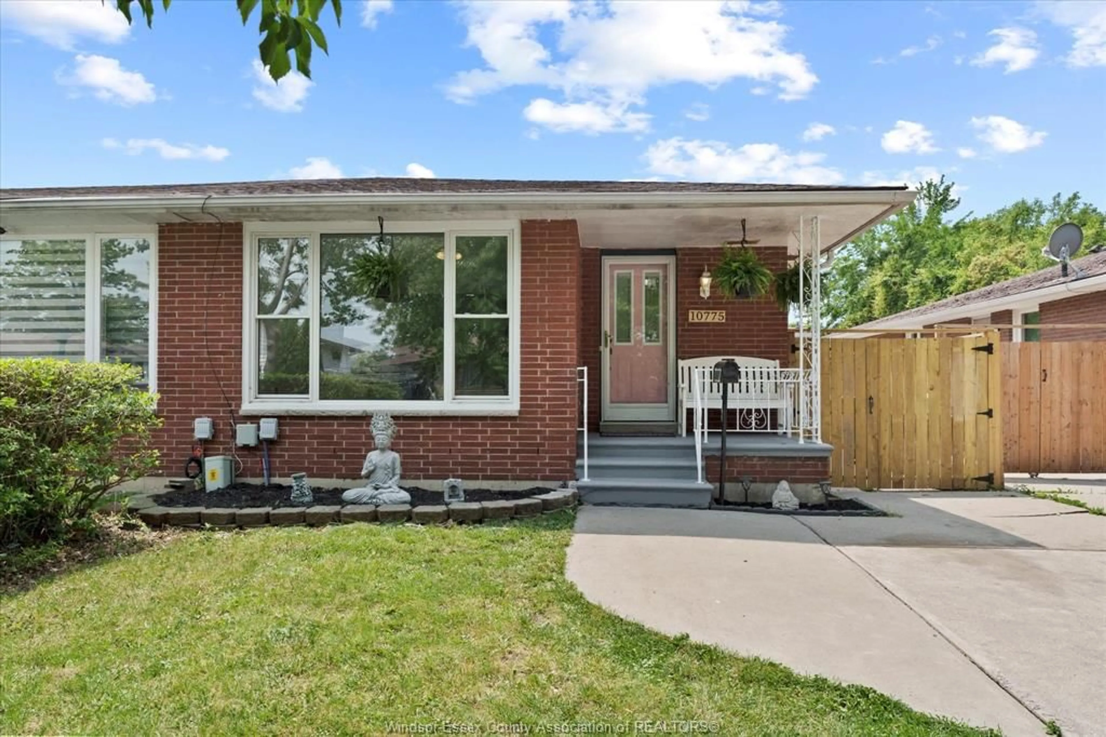 Home with brick exterior material, street for 10775 Atwater, Windsor Ontario N8R 1N8