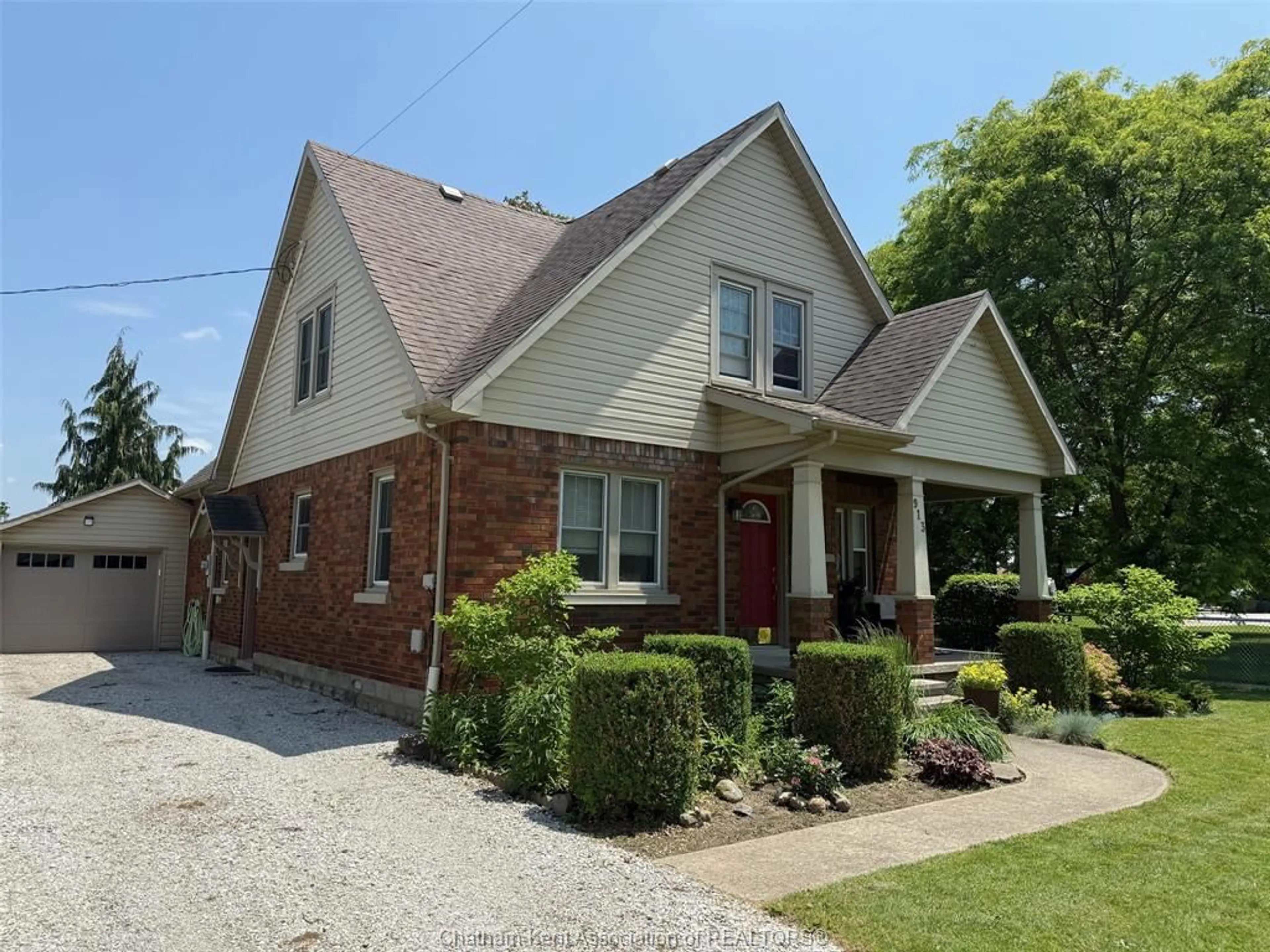 Home with brick exterior material, street for 913 North St, Dresden Ontario N0P 1M0