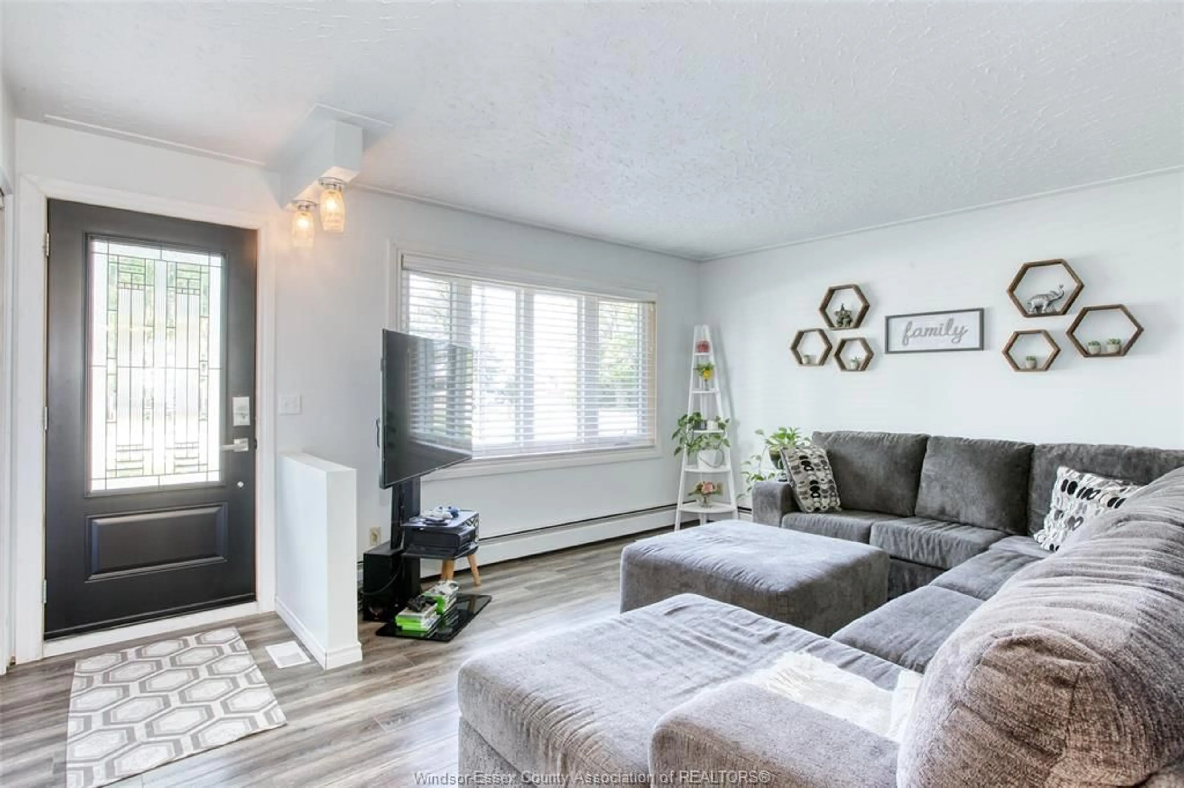 Living room with furniture, unknown for 7610 TECUMSEH, Stoney Point Ontario N0R 1N0