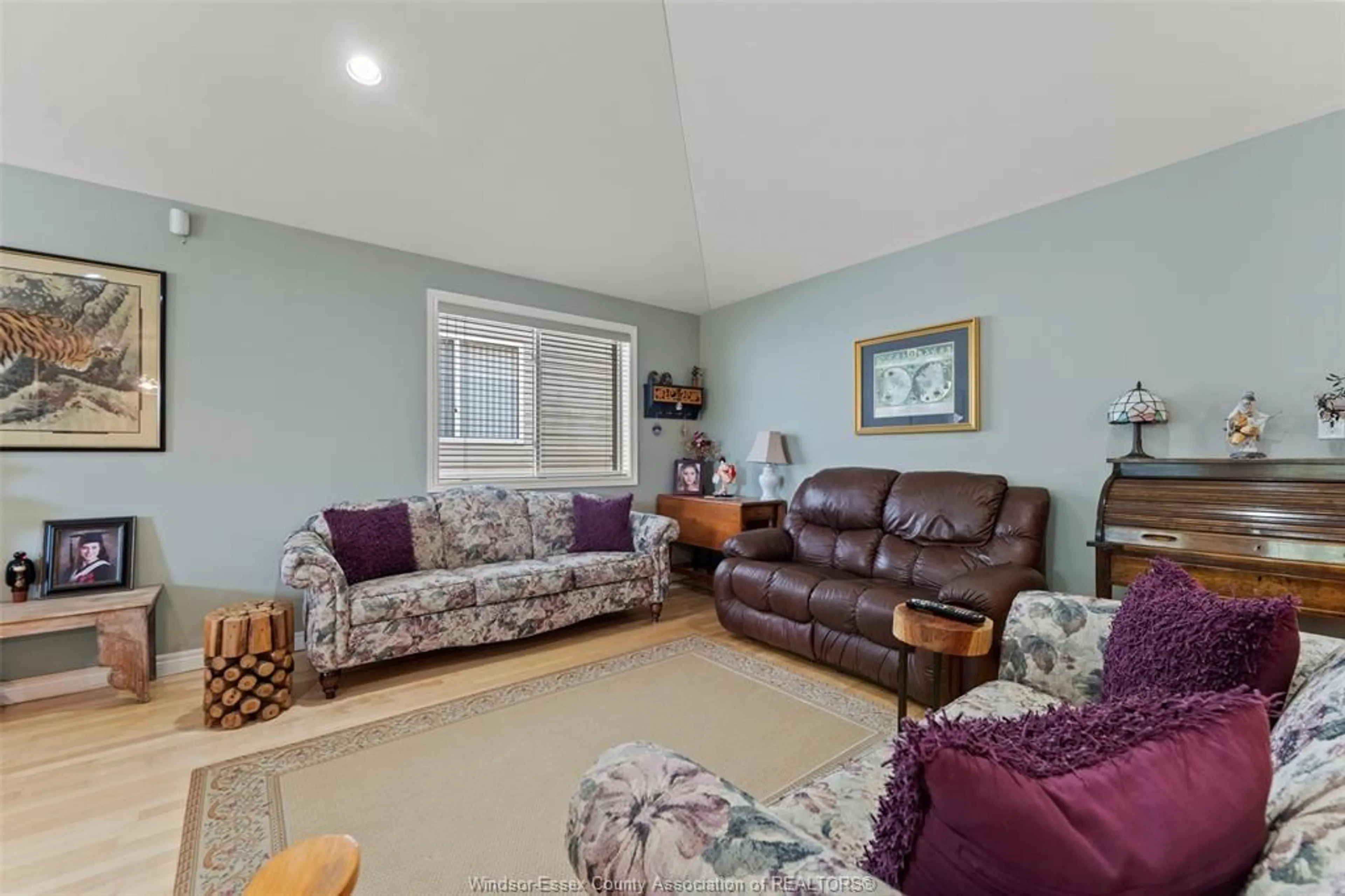 Living room with furniture, unknown for 1739 CASTLEON Ave, Windsor Ontario N8P 1P5