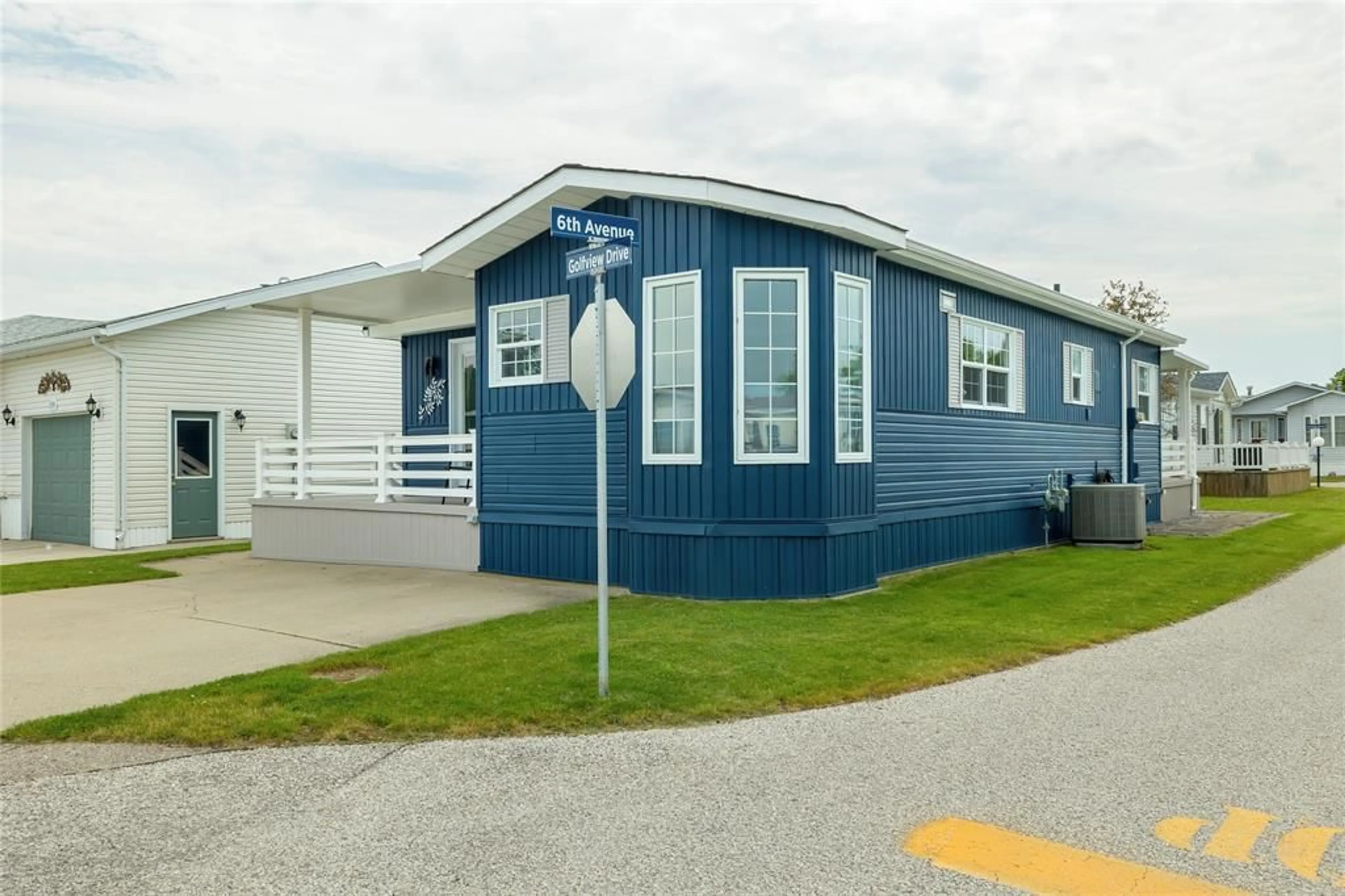 Home with vinyl exterior material, unknown for 5700 BLACKWELL Sideroad #279, Sarnia Ontario N7W 1B7