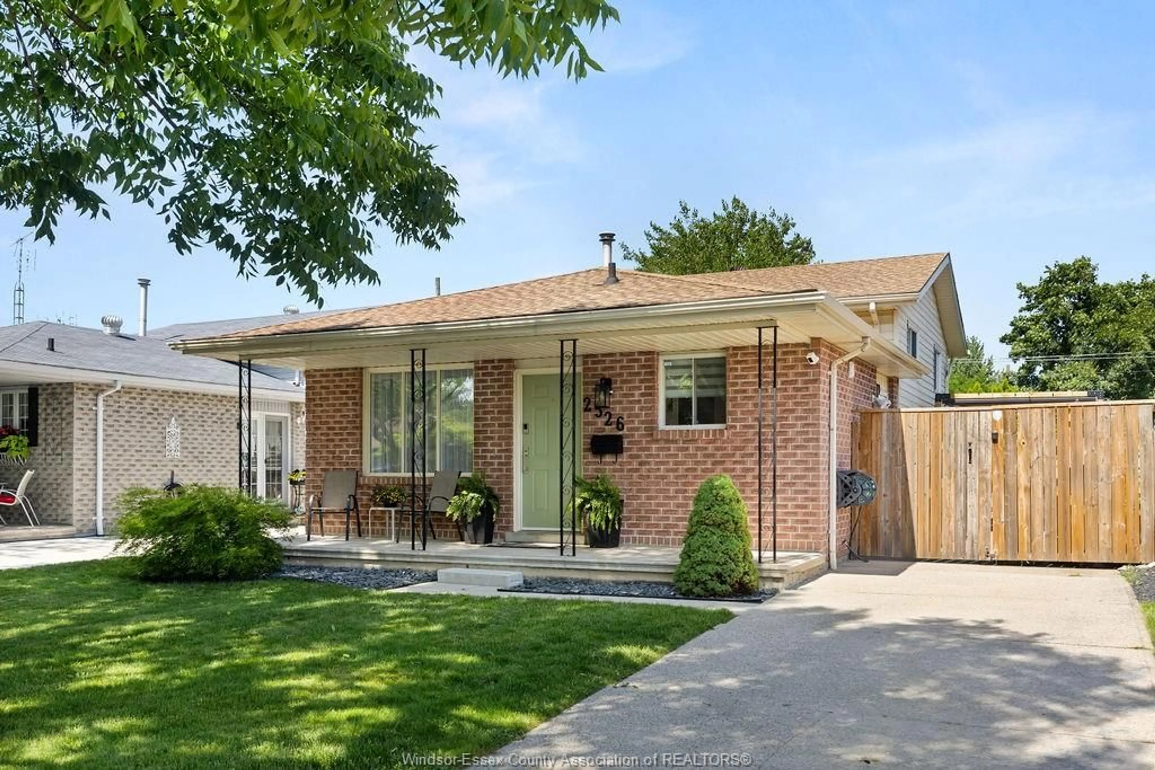 Home with brick exterior material, street for 2526 Ellrose Ave, Windsor Ontario N8W 5E8