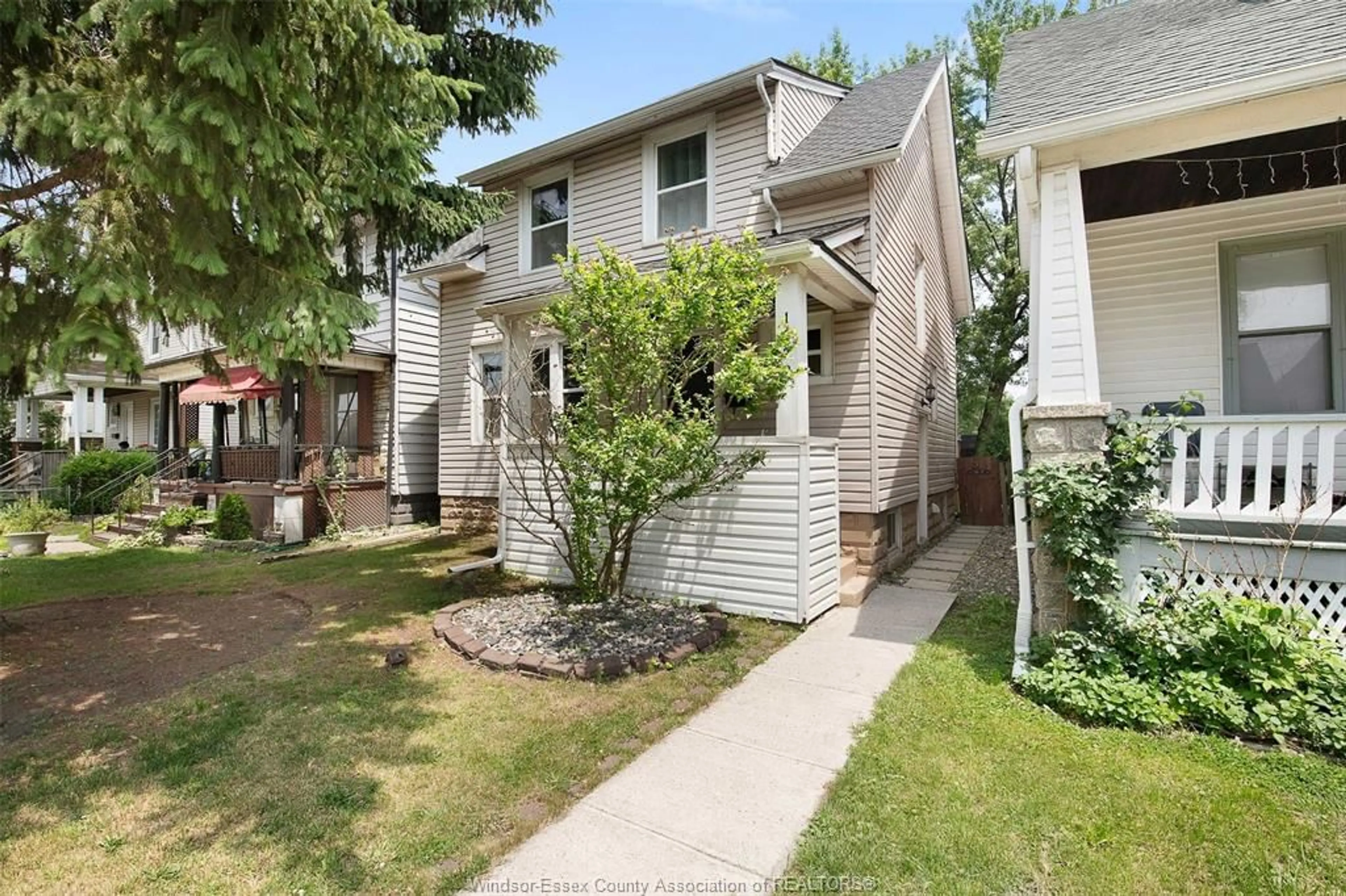 Unknown for 1022 WINDSOR Ave, Windsor Ontario N9A 1K4