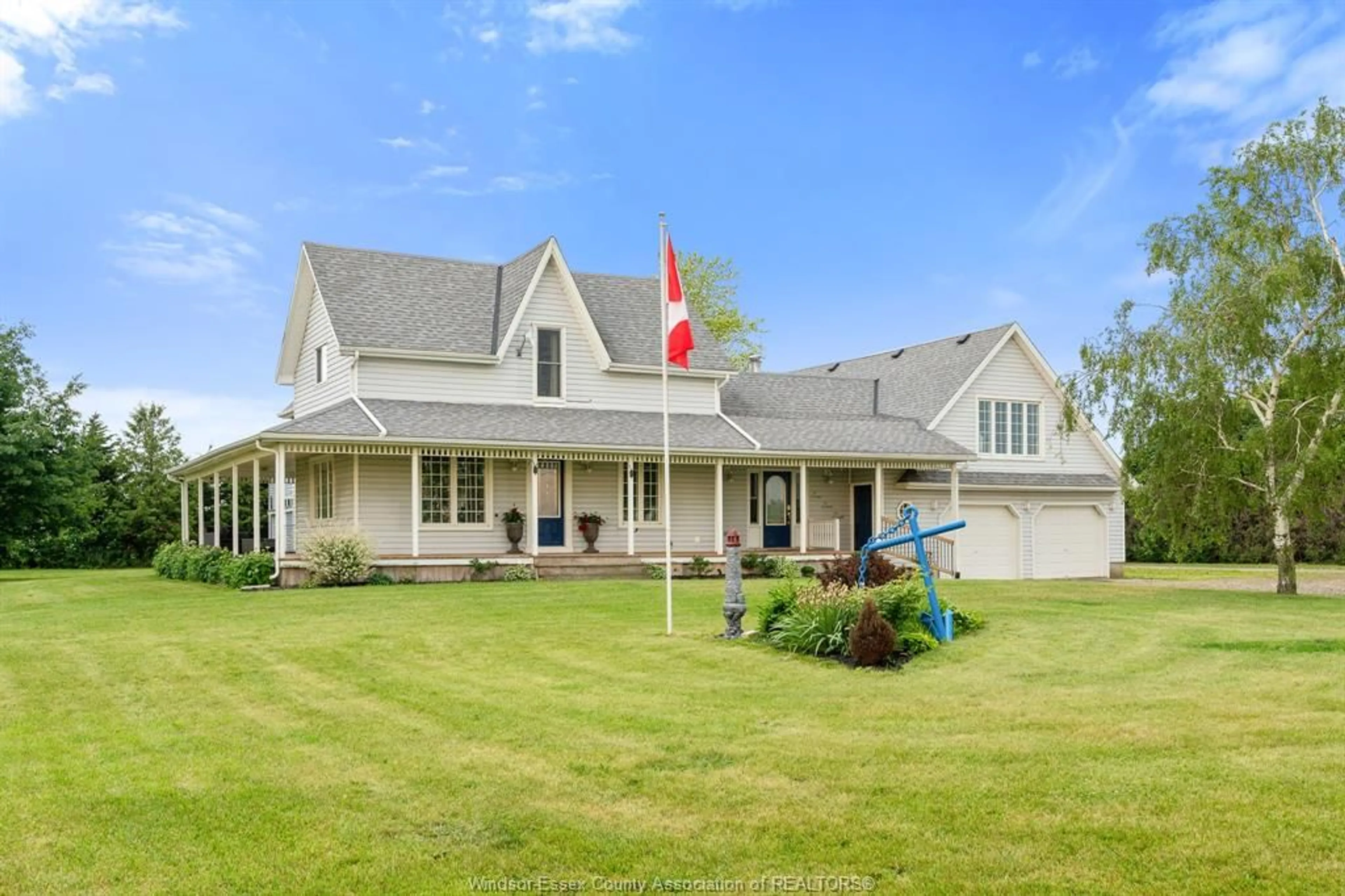 Home with vinyl exterior material, unknown for 18332 ERIEAU Rd, Chatham-Kent Ontario N0P 1A0