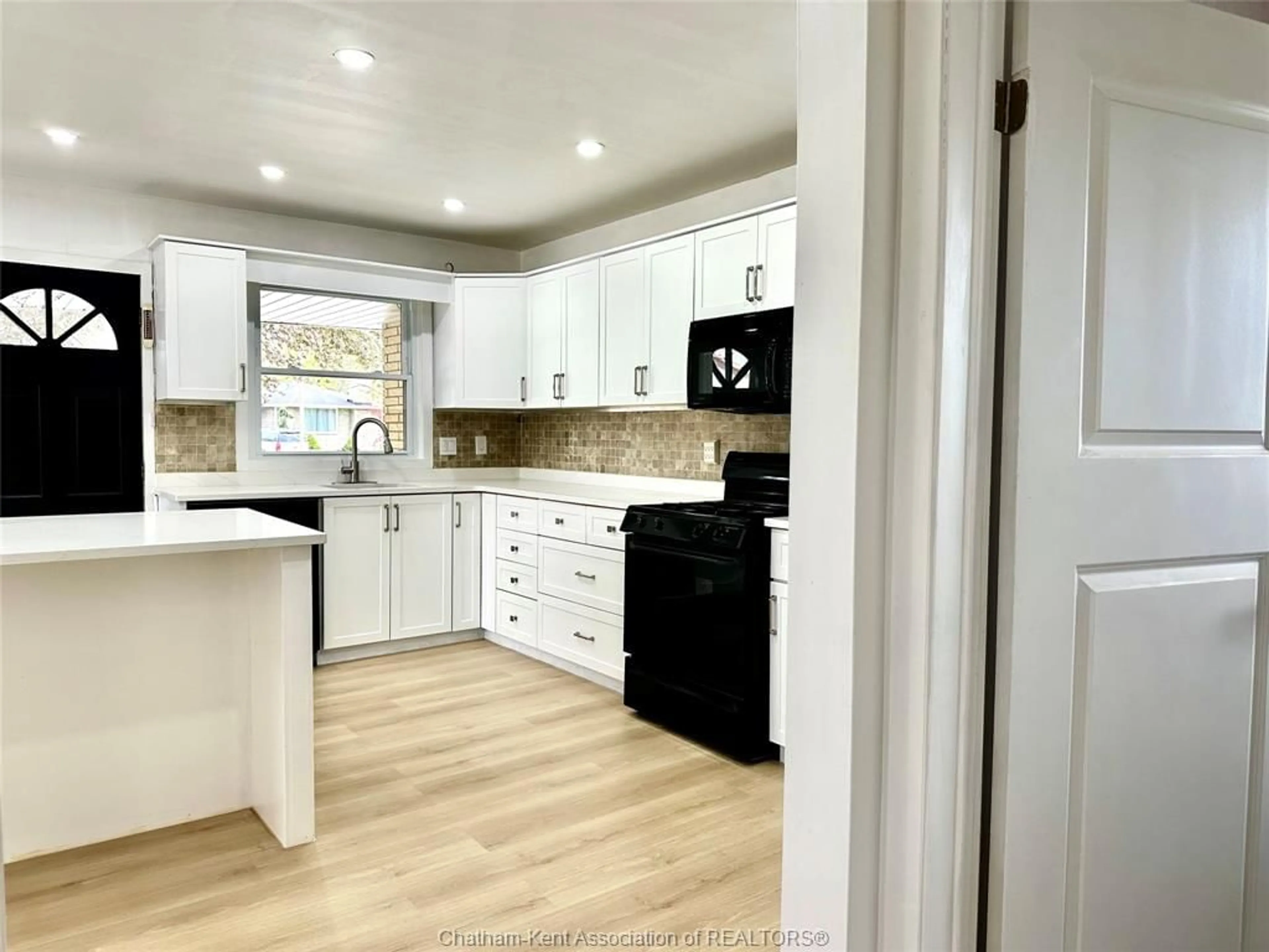 Open concept kitchen, unknown for 163 Cecile Ave, Chatham Ontario N7M 2C4