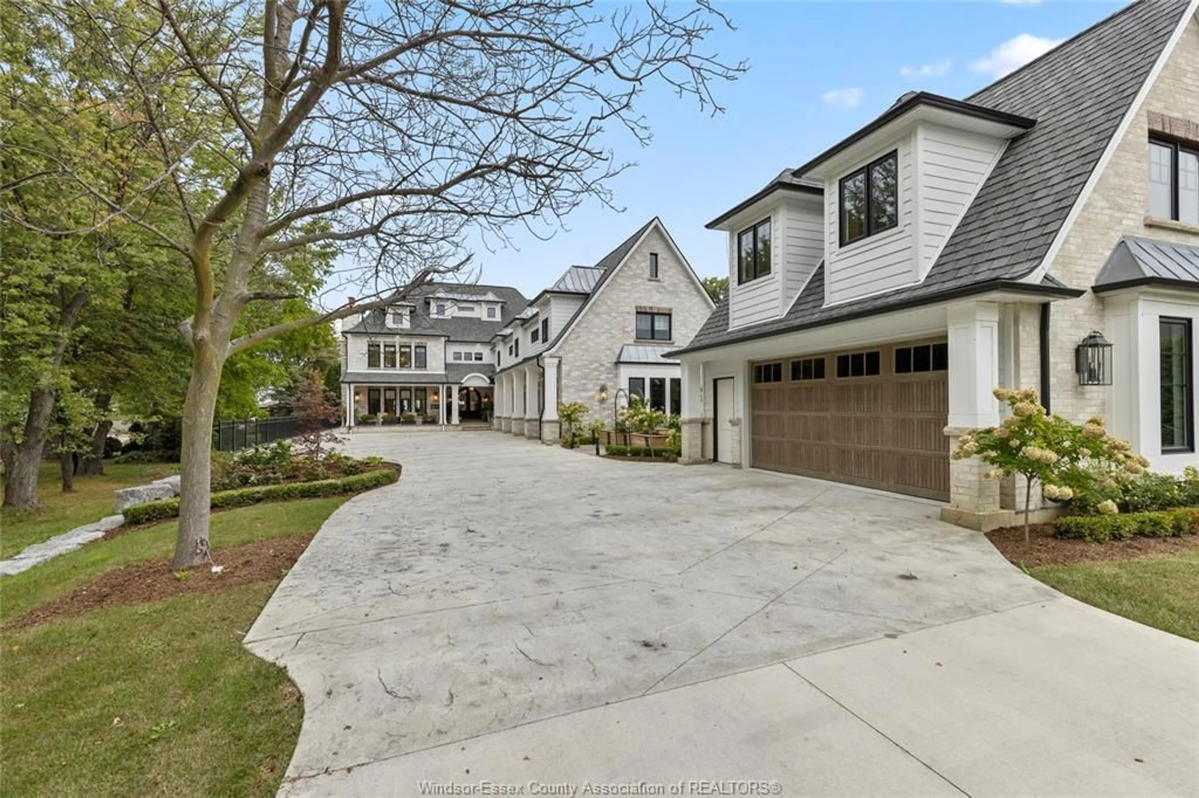 Unknown for 644 OLD TECUMSEH, Lakeshore Ontario N0R 1A0
